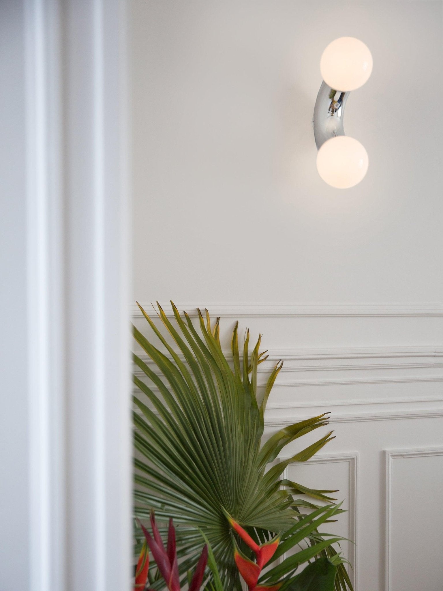 Ithaara Premium Nordic Art Glass Wall Lamp - Letslighting