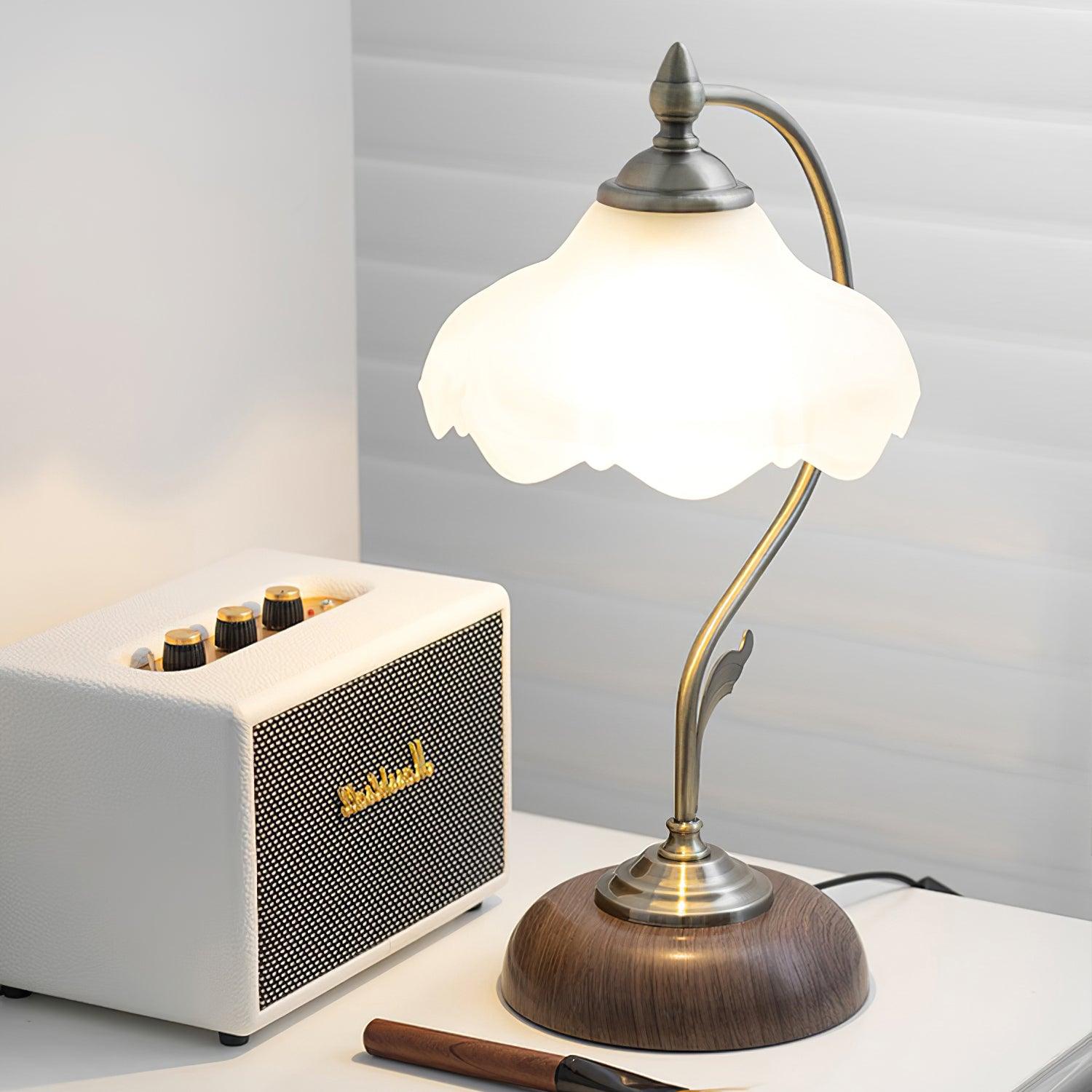 Sylea Ceramics Vintage Table Lamp - Letslighting