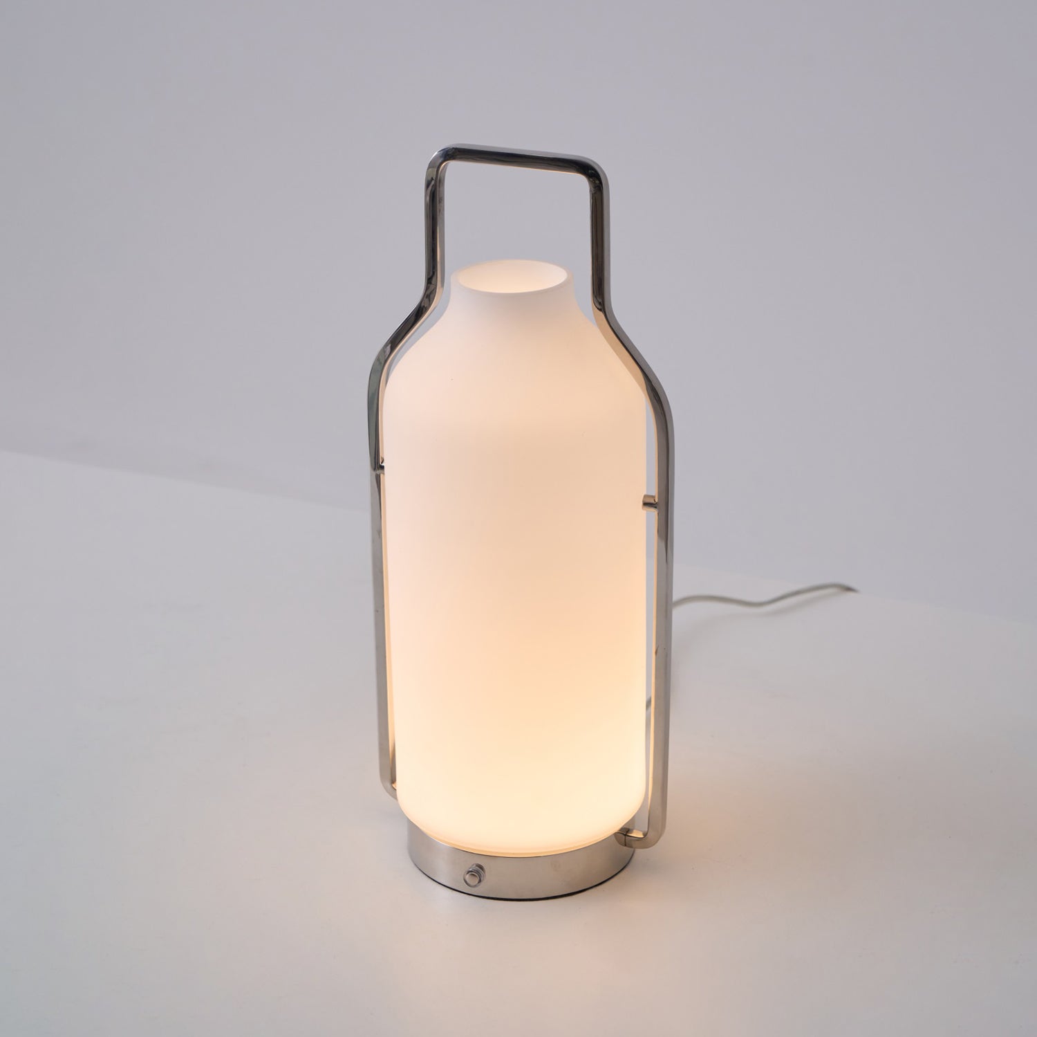 Solace Lantern Minimalist Table Lamp - Letslighting