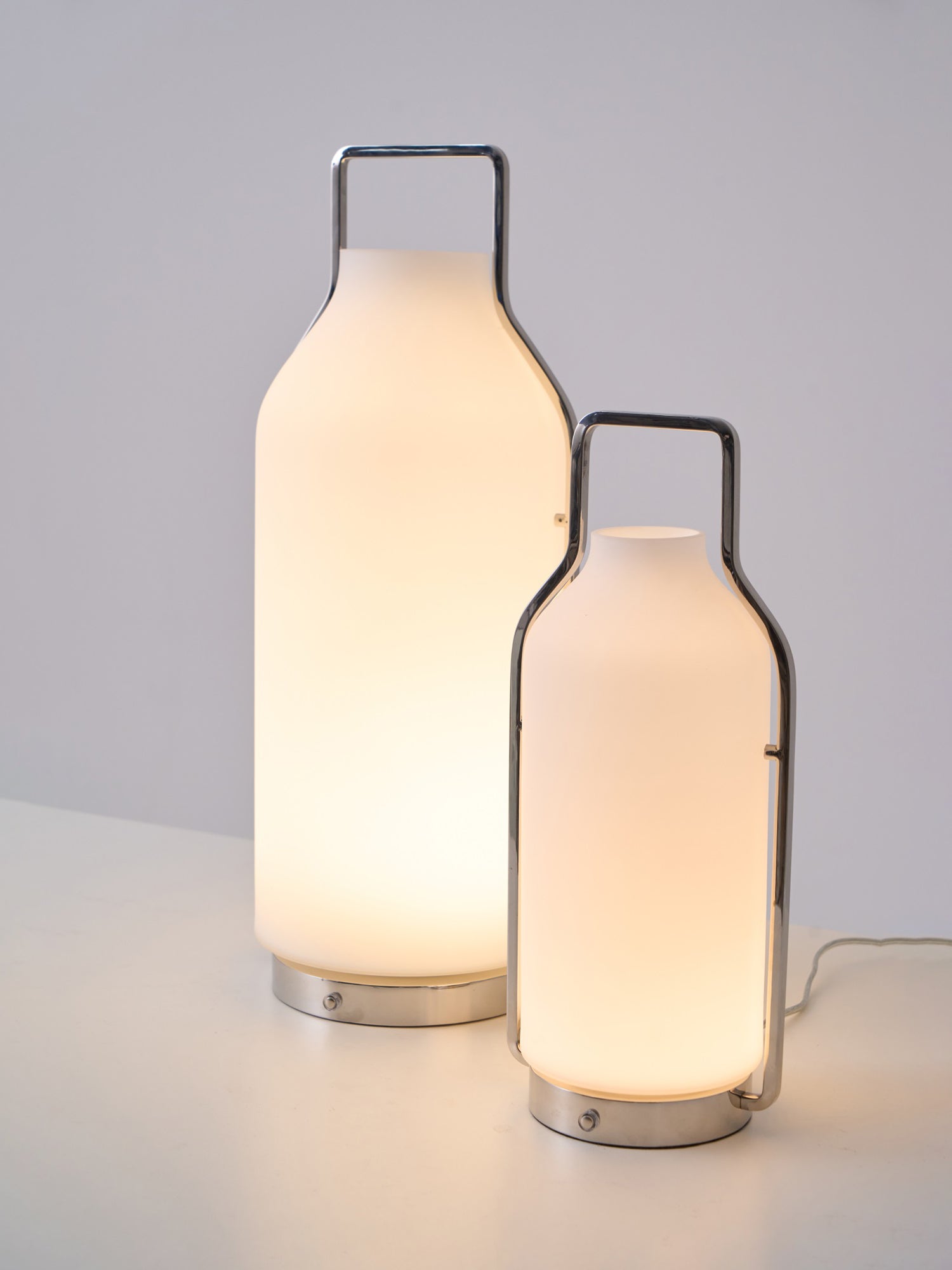 Solace Lantern Minimalist Table Lamp - Letslighting