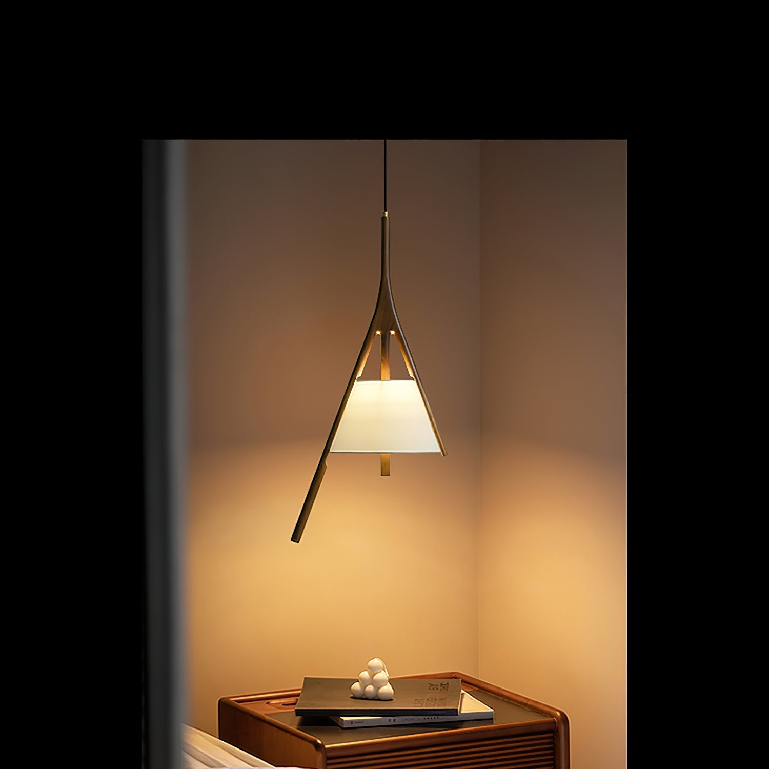 Zovenarae Triangular Wood Pendant Light - Letslighting