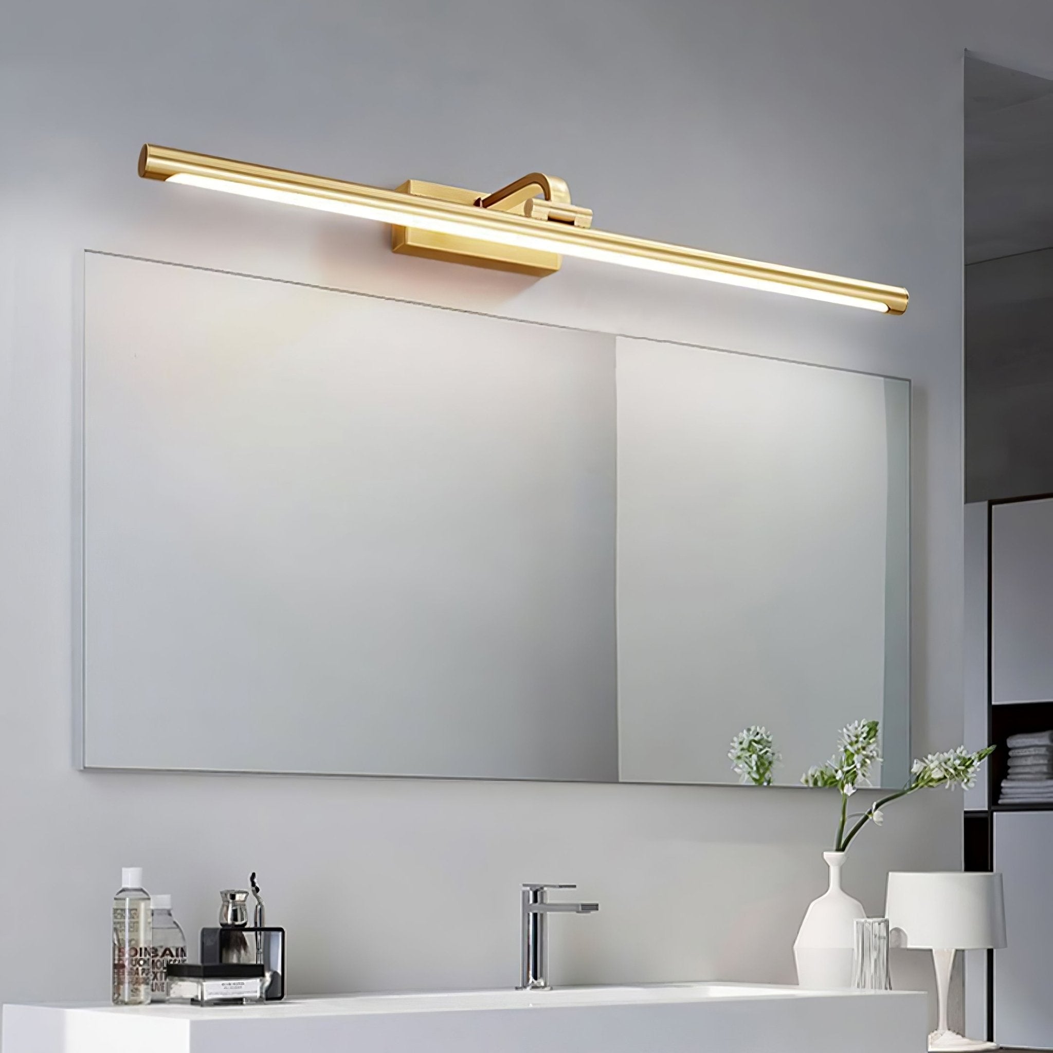 Lumare Brass Minimalist Wall Lamp - Letslighting