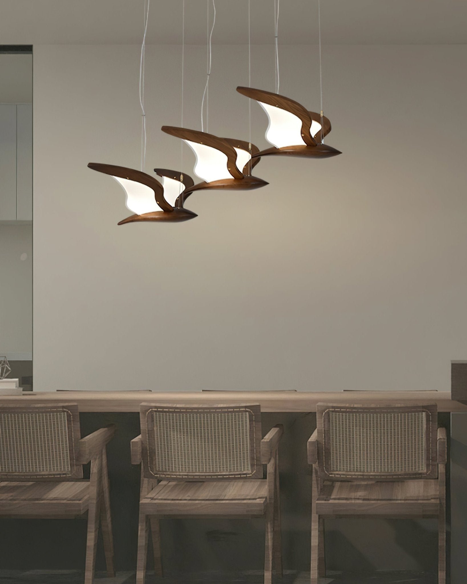 Lustra Chandelier Bird Form Wood Sculptural - Letslighting