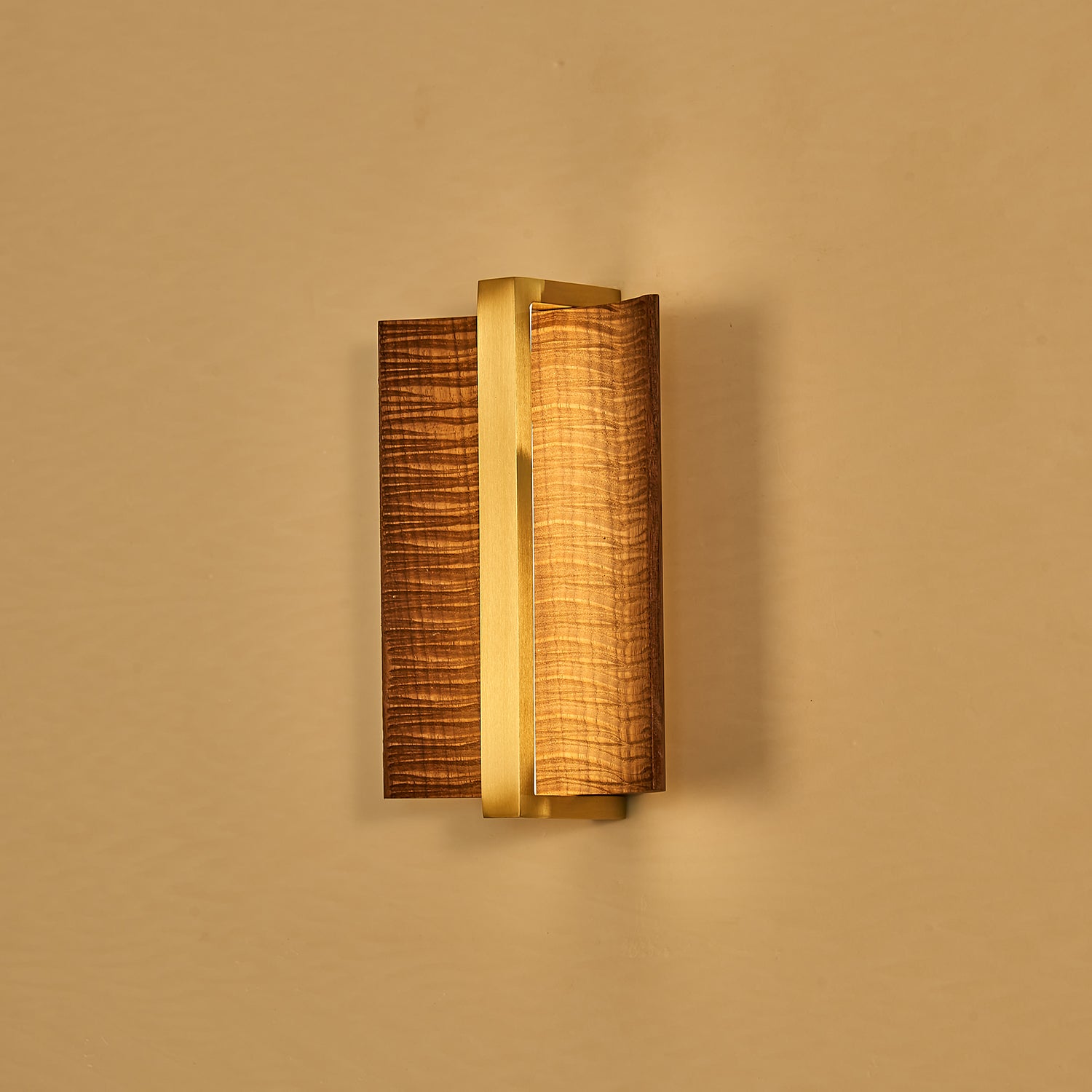 Vevinir Premium Nordic Art Wood Wall Light - Letslighting