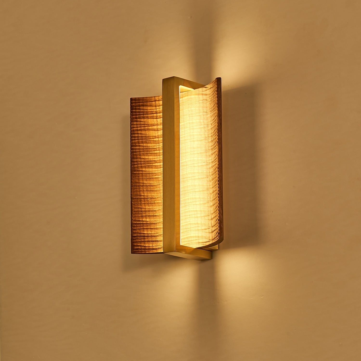 Vevinir Premium Nordic Art Wood Wall Light - Letslighting