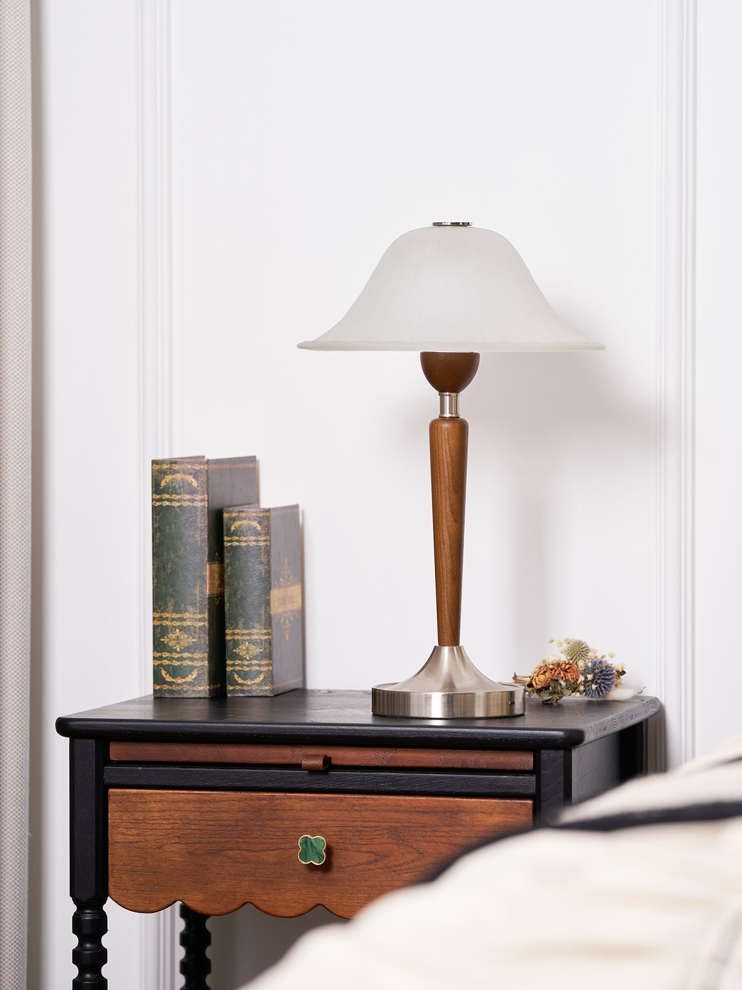 Natalie Vintage Wood Table Lamp - Letslighting