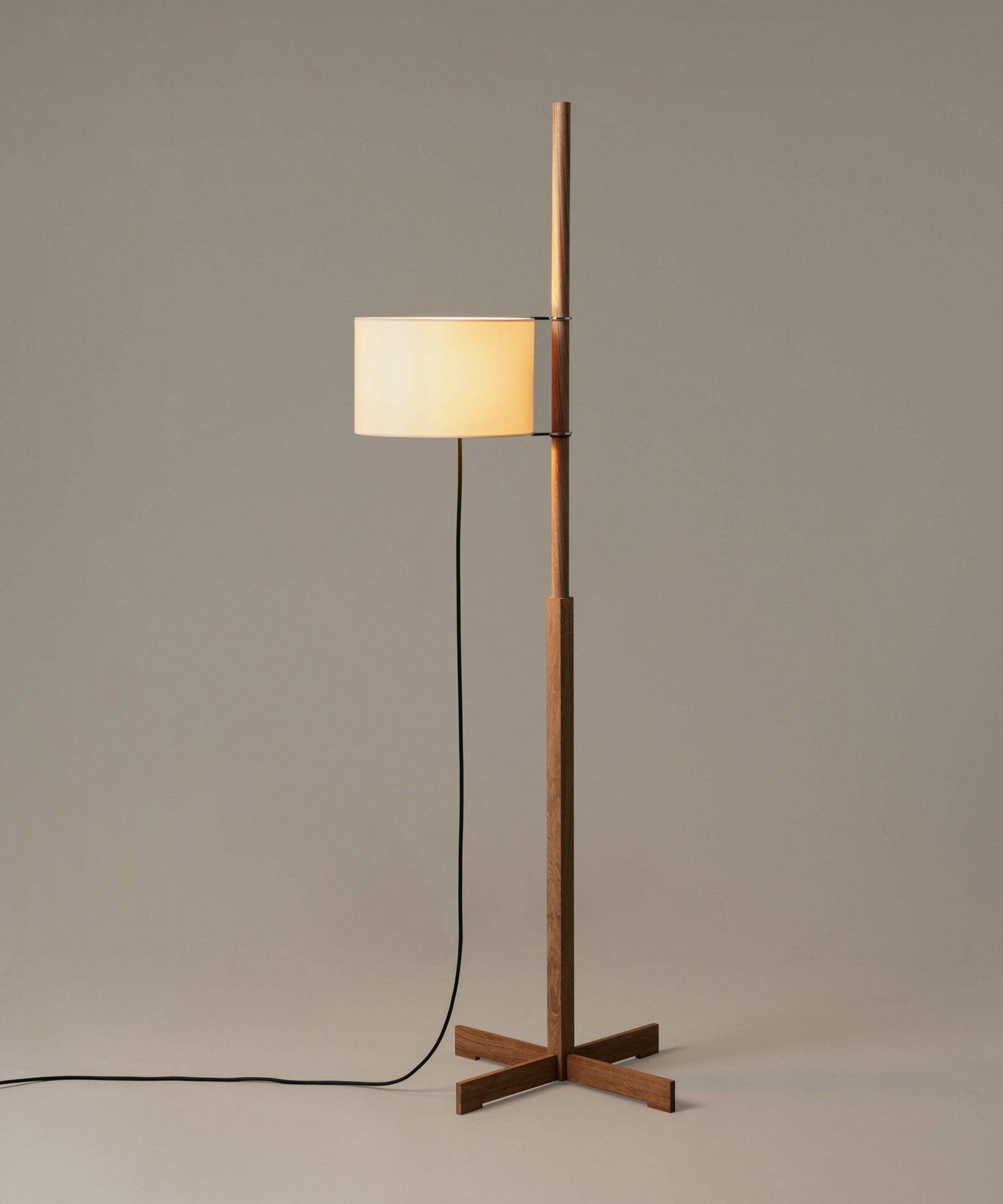 Torna Wood Fabric Floor Lamp - Letslighting