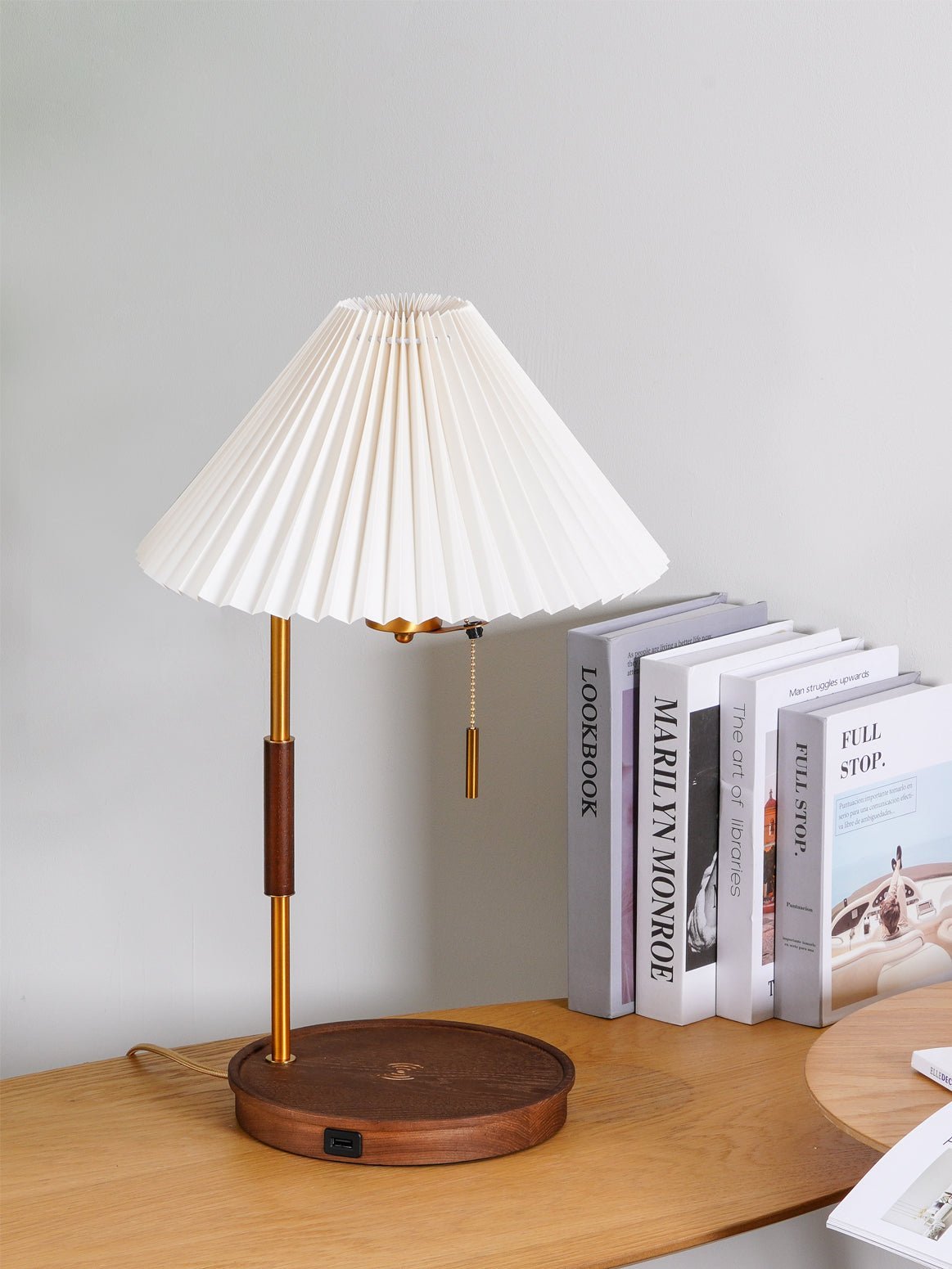 Vellain Retro Table Lamp - Letslighting