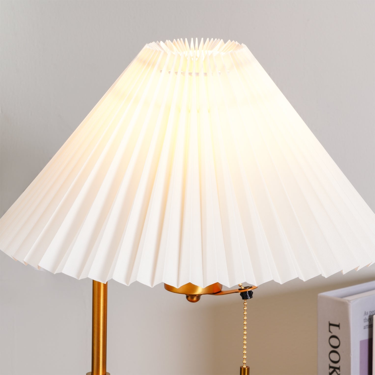 Vellain Retro Table Lamp - Letslighting