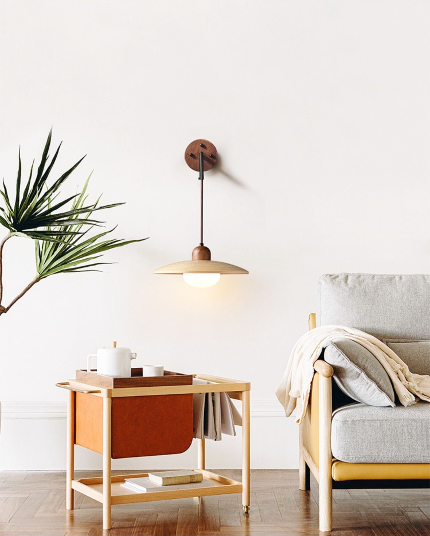 Saucer Minimalist Bamboo Wall Light