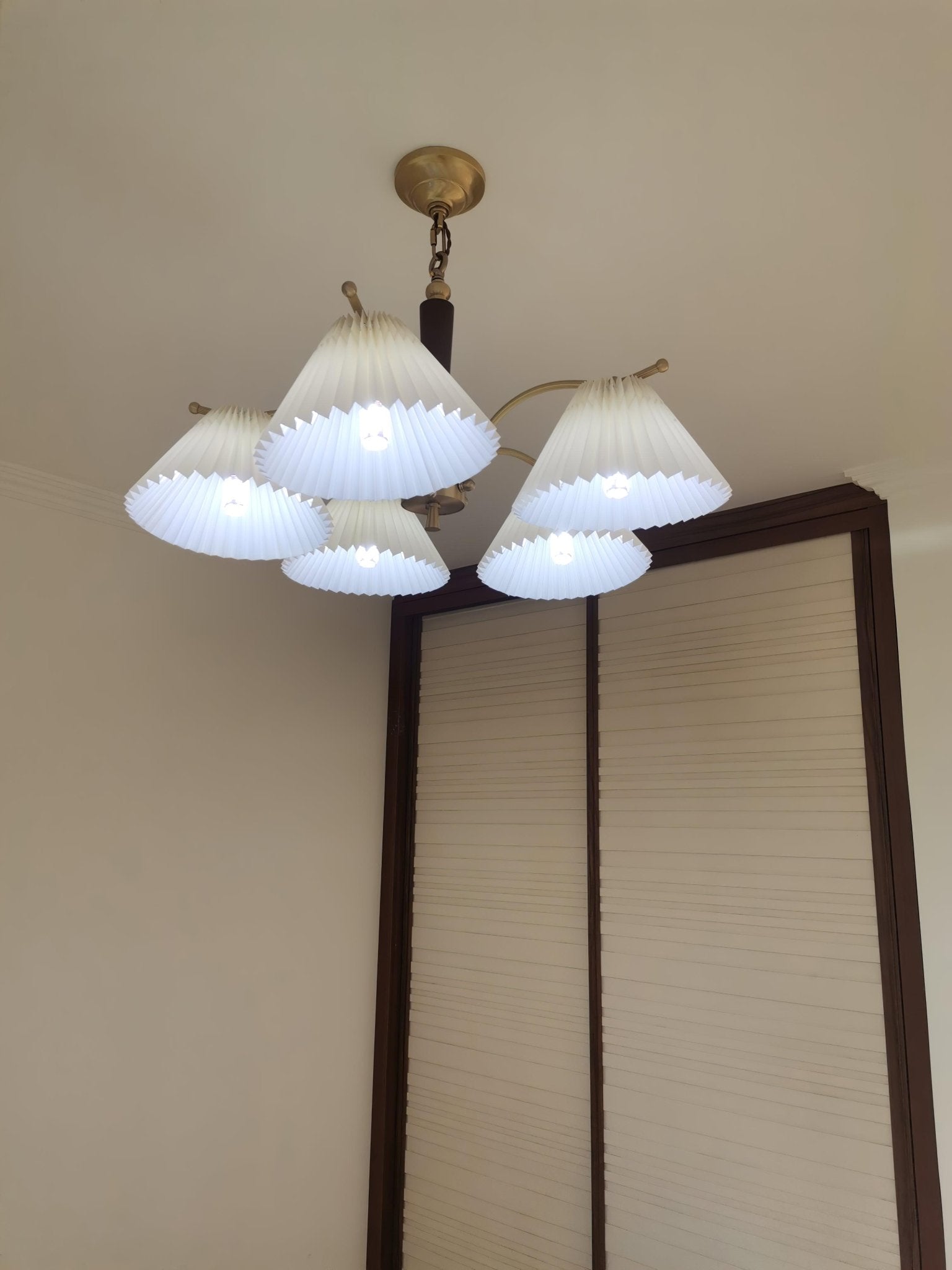 Lustra Chandelier Brass Pleated Shade Classic - Letslighting