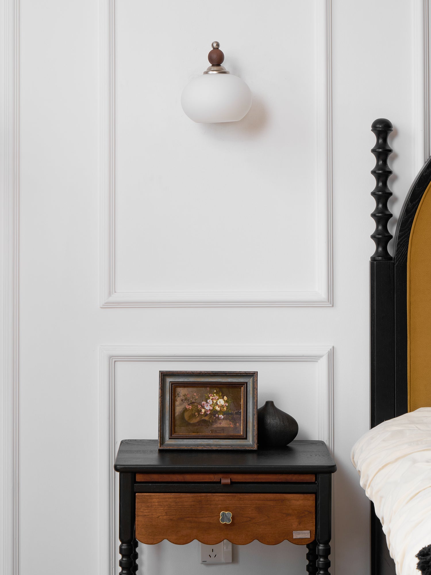 Vicare Premium Nordic Art Glass Wall Lamp - Letslighting