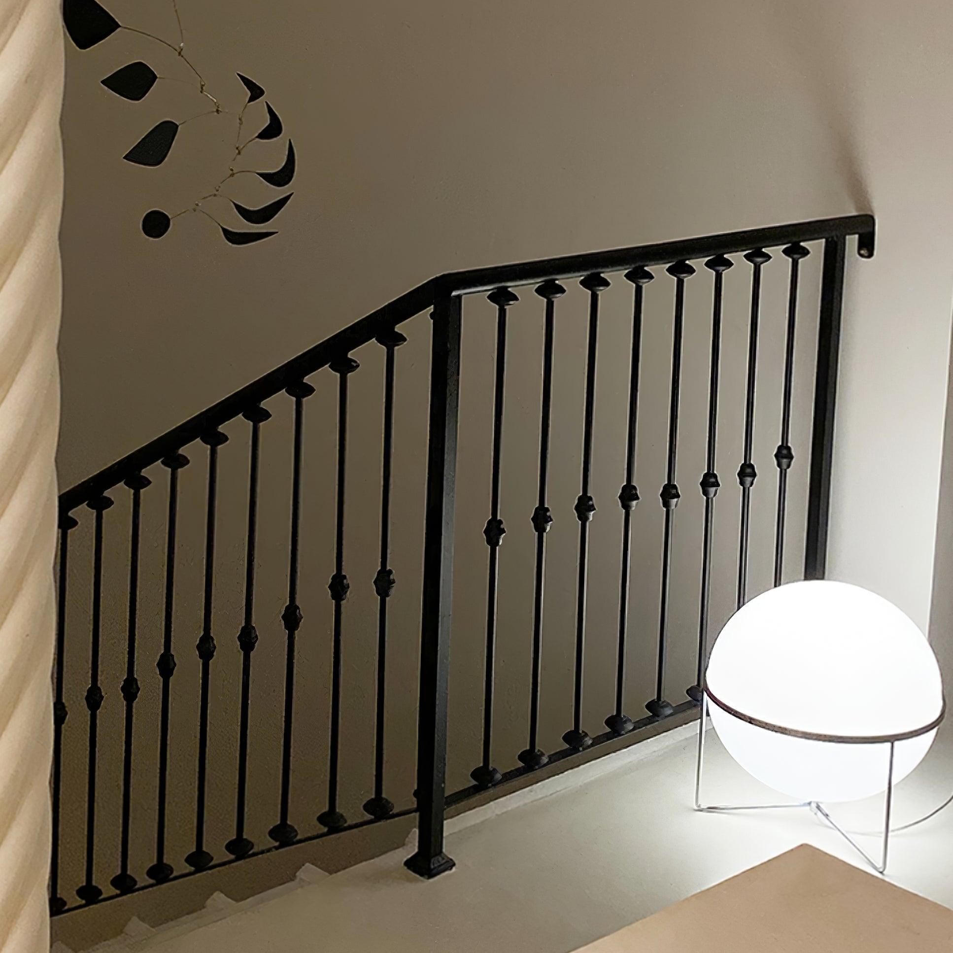 Elsa Minimalist Table Lamp - Letslighting