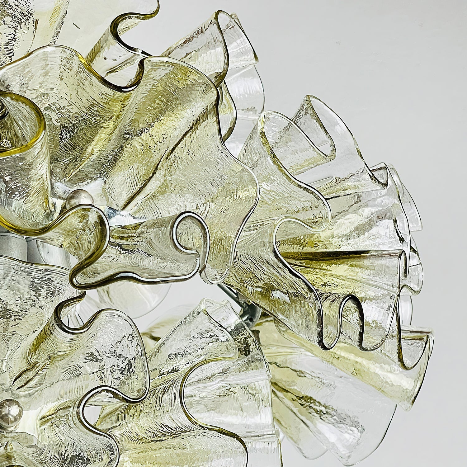 Zerelle Pendant Lamp Ruffled Glass Bloom - Letslighting