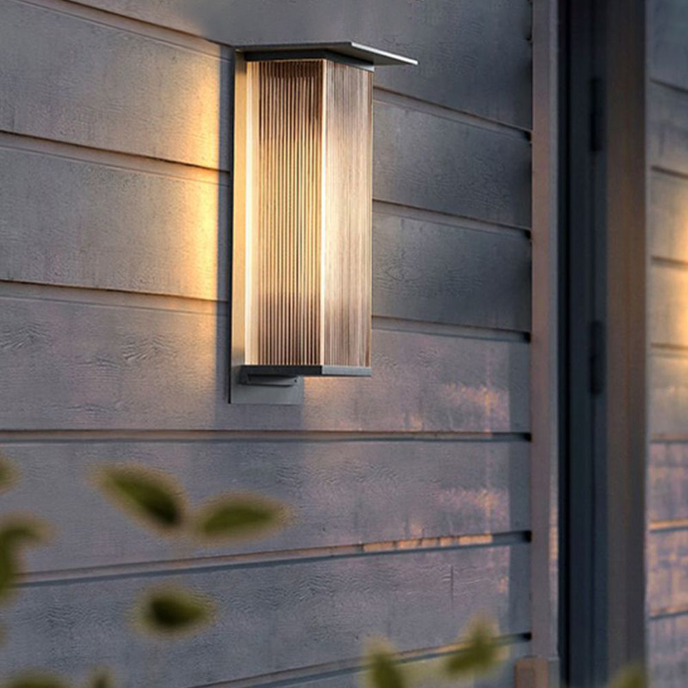 Ray Modern Rectangular Metal Outdoor Wall Lamp