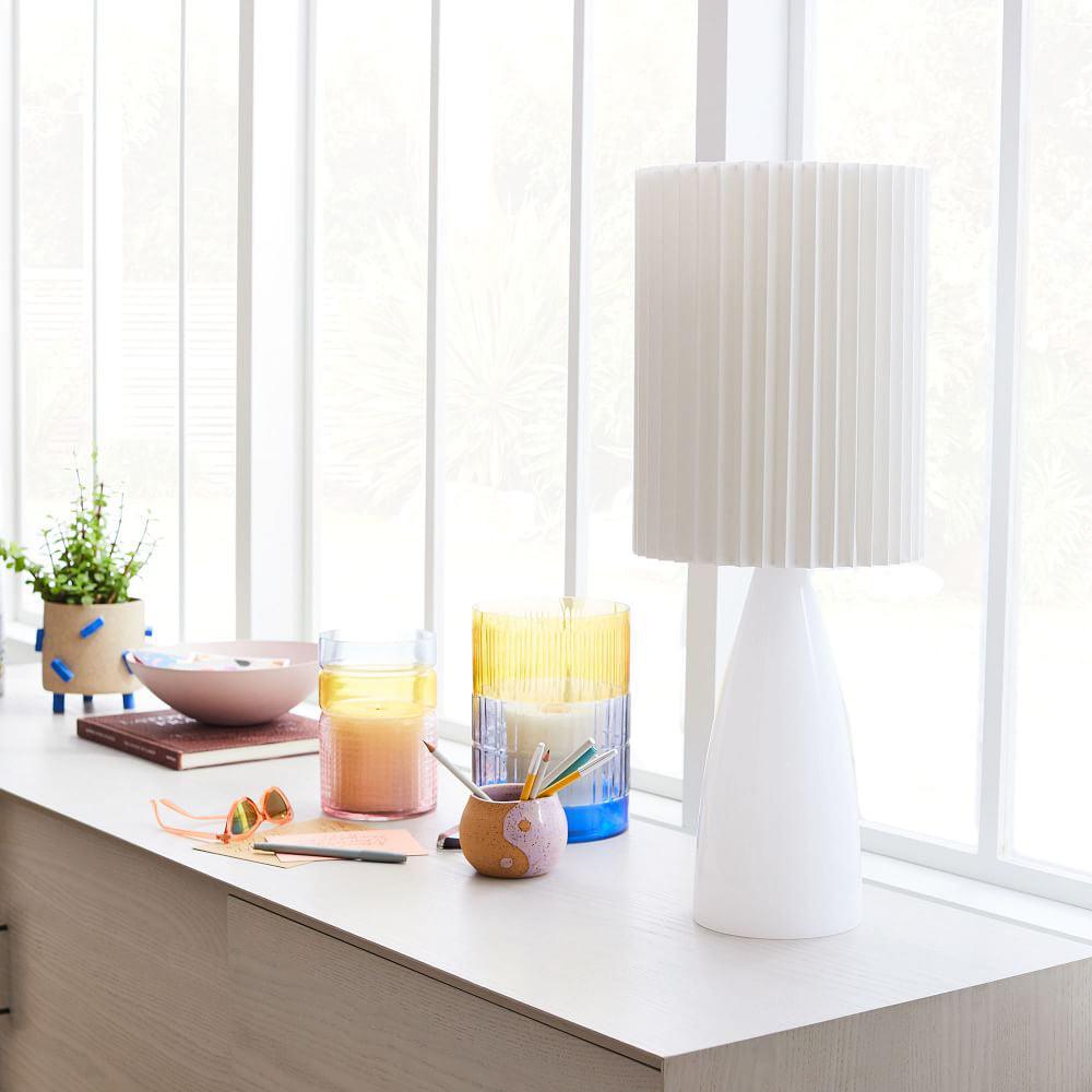 Solene Minimalist Fabric Table Lamp - Letslighting