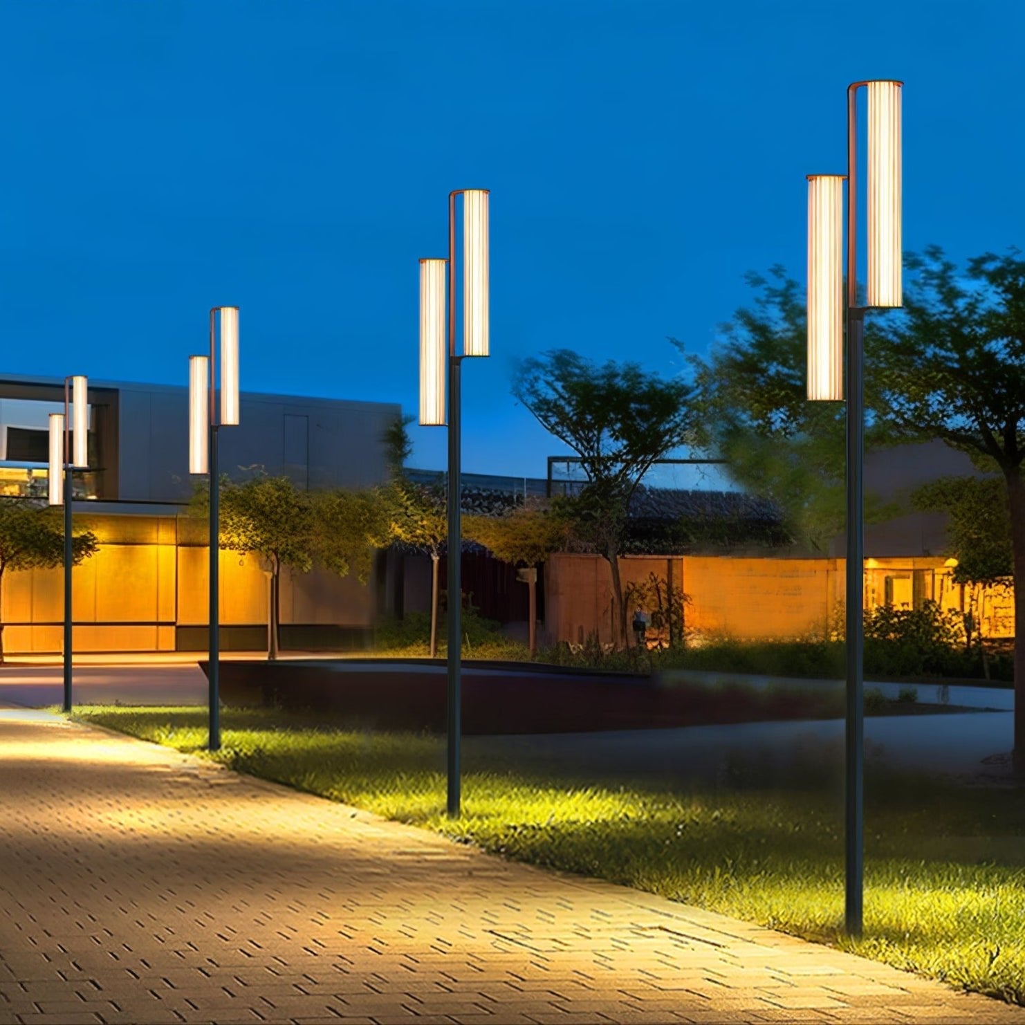 Lumo Arc Outdoor Post Lamp - Letslighting