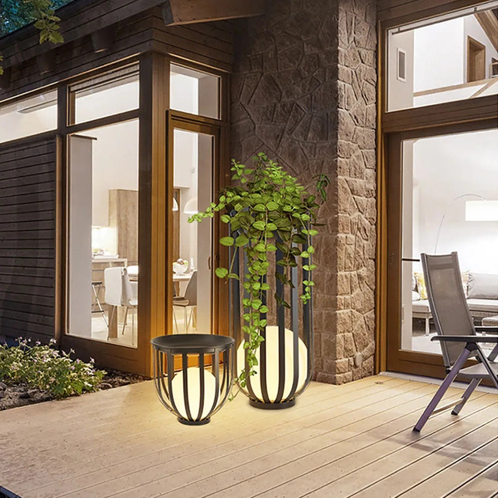 Ray Modern Globe Solar Rechargeable Outdoor Floor Lamp