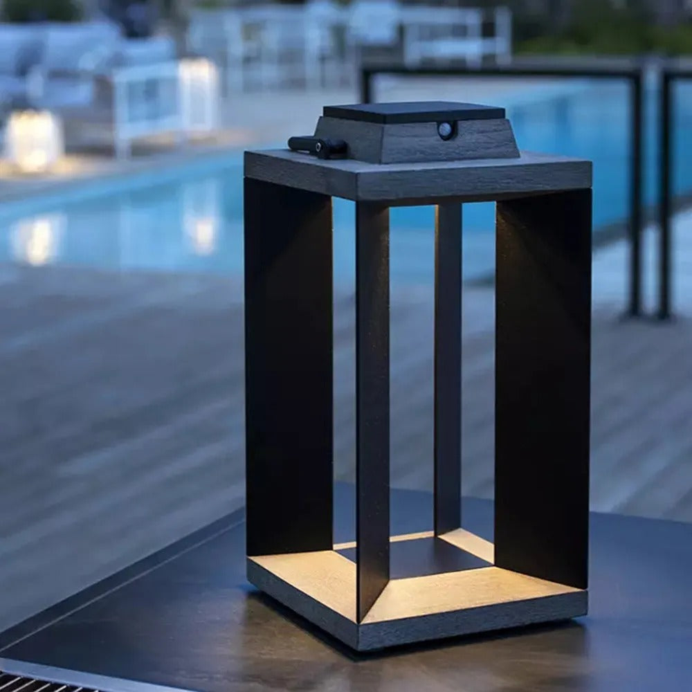 Ray Contemporary Rectangular Solar Outdoor Floor Lamp