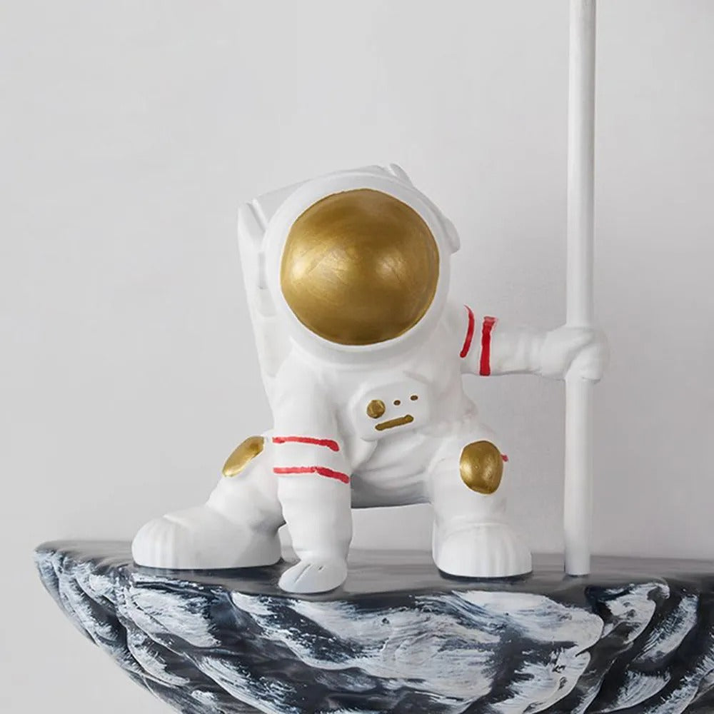 Aria Decorative Astronaut Glass Acrylic Wall Lamp