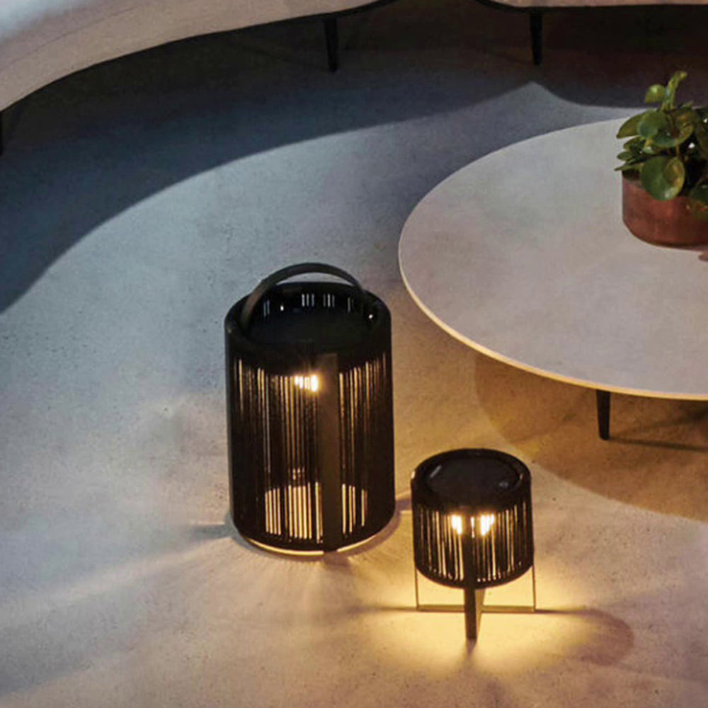 Ray Minimalist Cylinder Solar Outdoor Floor Lamp