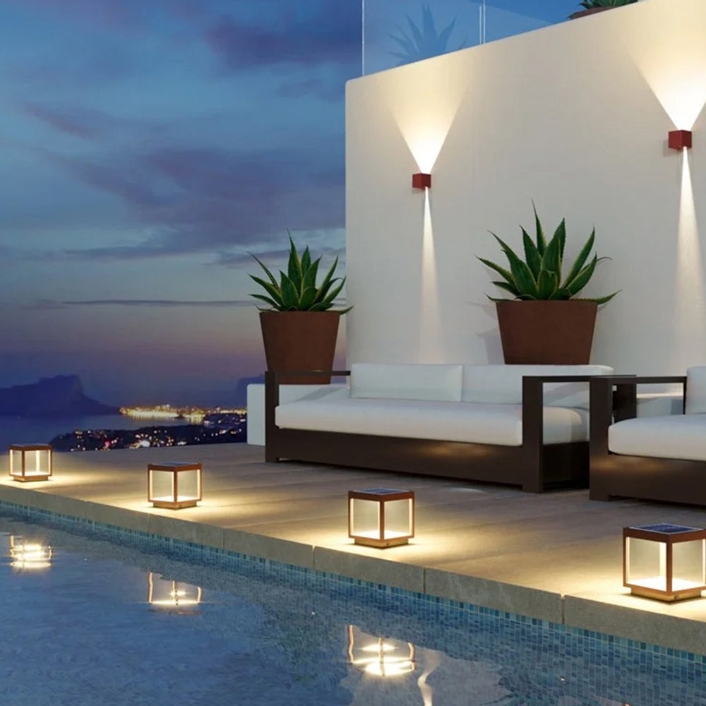 Ray Solar Rechargeable Outdoor Floor Lamp
