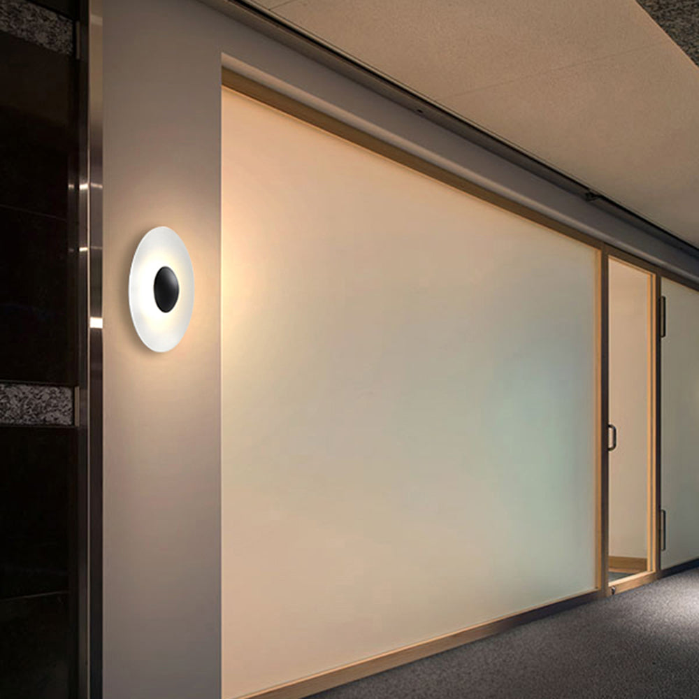 Ray Designer Round Metal Outdoor Wall Lamp