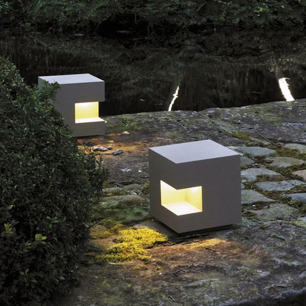 Ray Simple Cube Solar Rechargeable Metal Floor Lamp - Letslighting