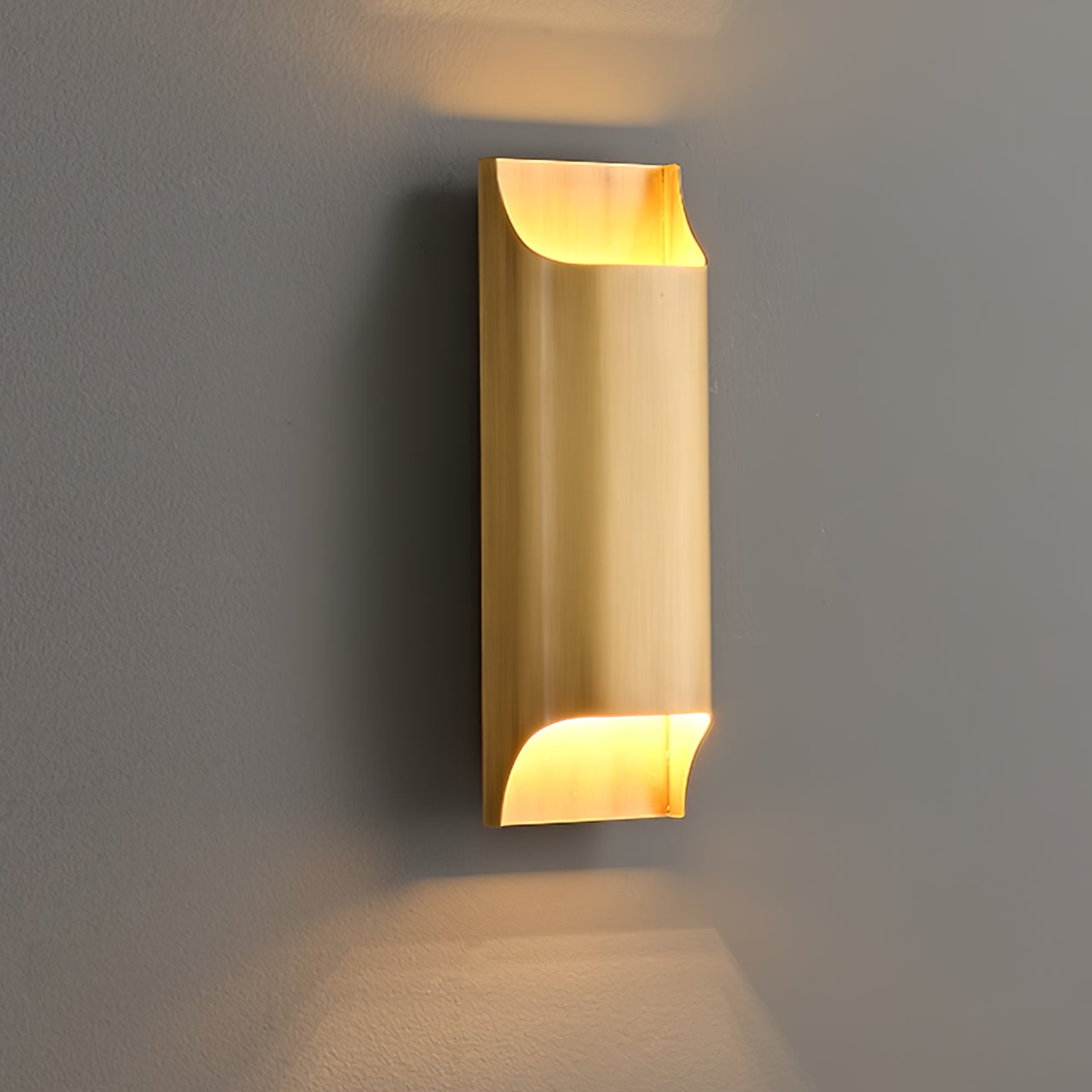 Hardy Nordic Art Brass Wall Lamp - Letslighting