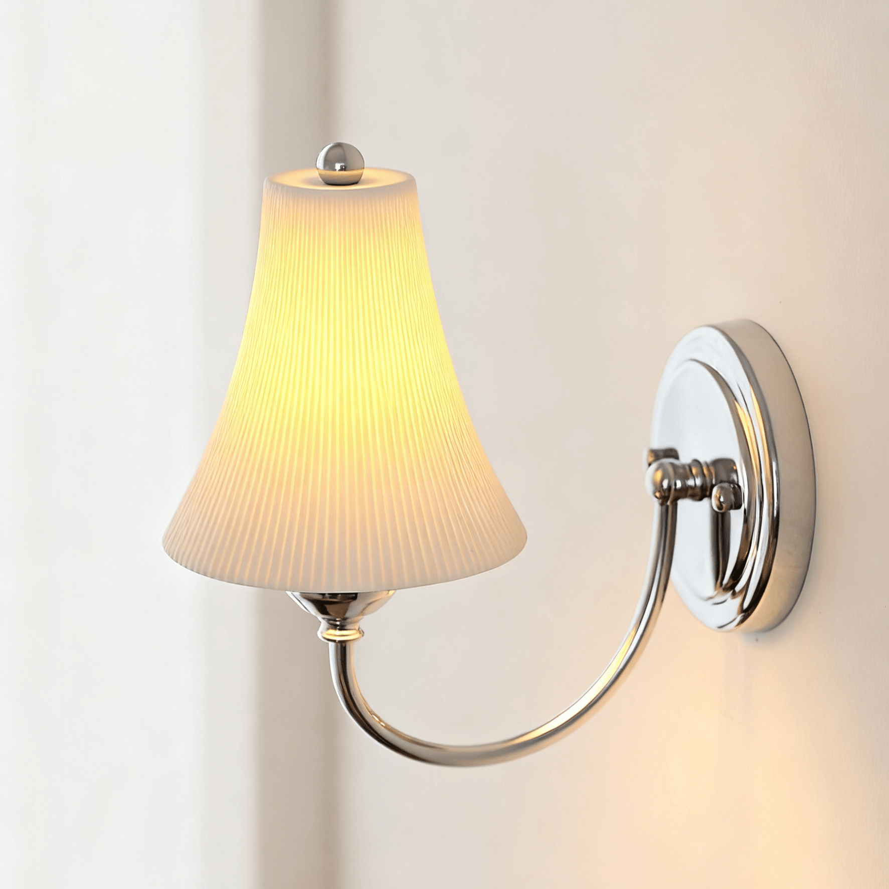 Slim Modern Metal & Ceramics Wall Light