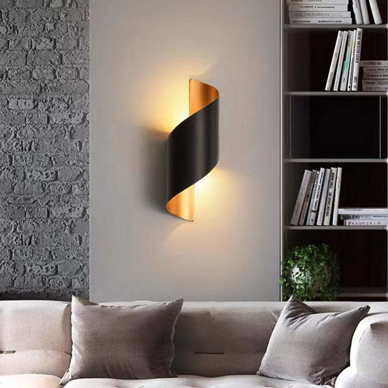 Ray Modern Conch Shape Metal Indoor Wall Lamp