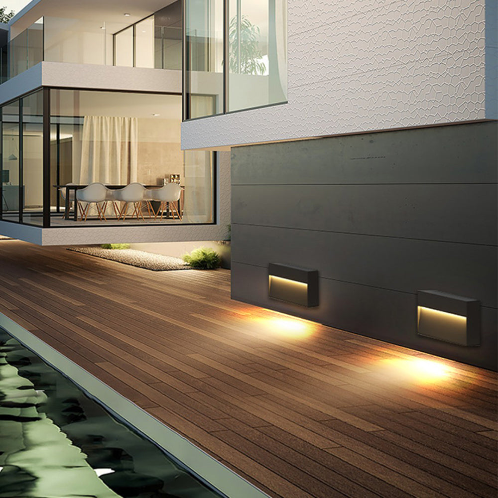 Ray Metal Rectangular Outdoor Deck Step Light