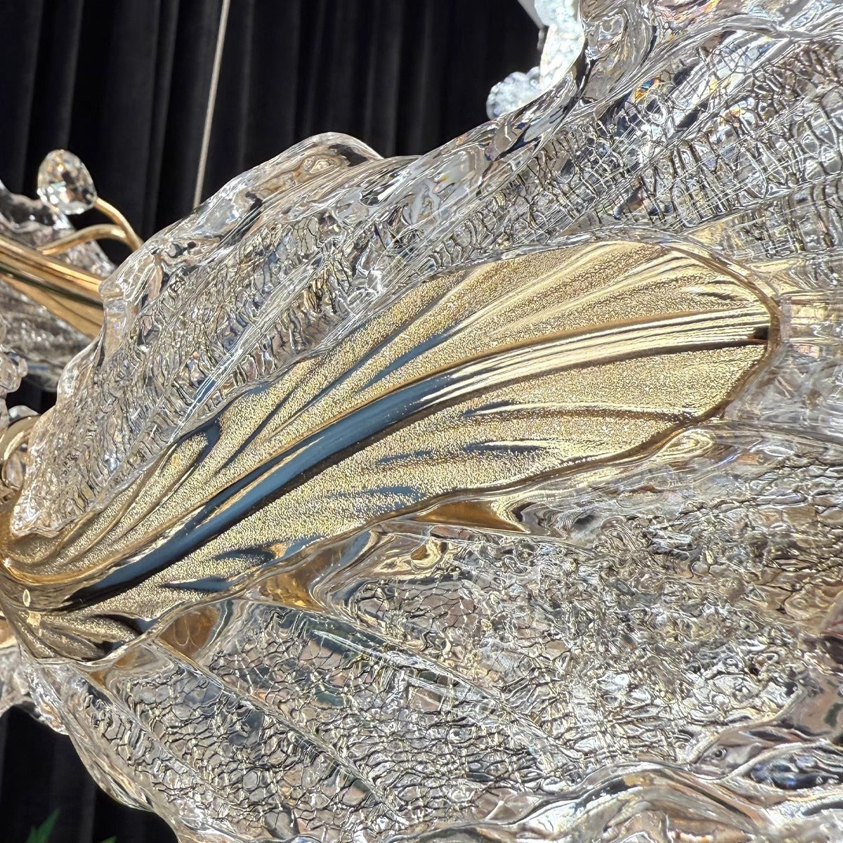 Vitrisa Luxury Leaf Chandelier