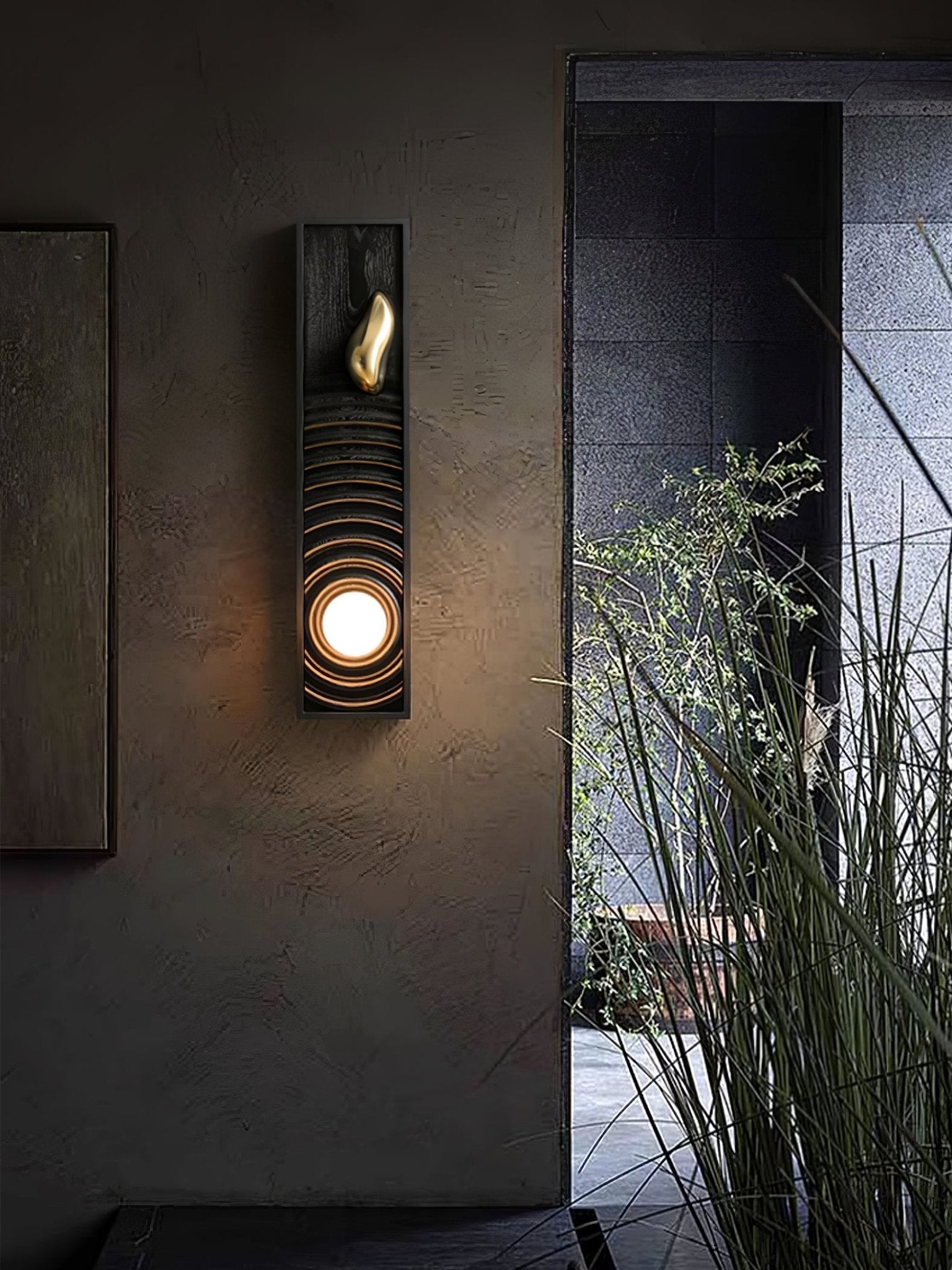 Solano Modern Wood Wall Light