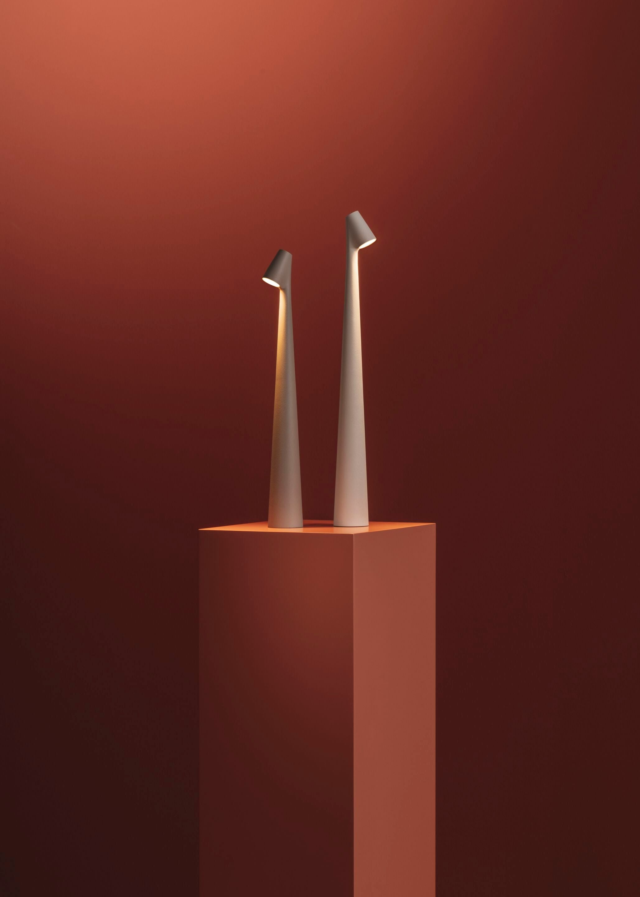 Orioic Acrylic Minimalist Table Lamp - Letslighting