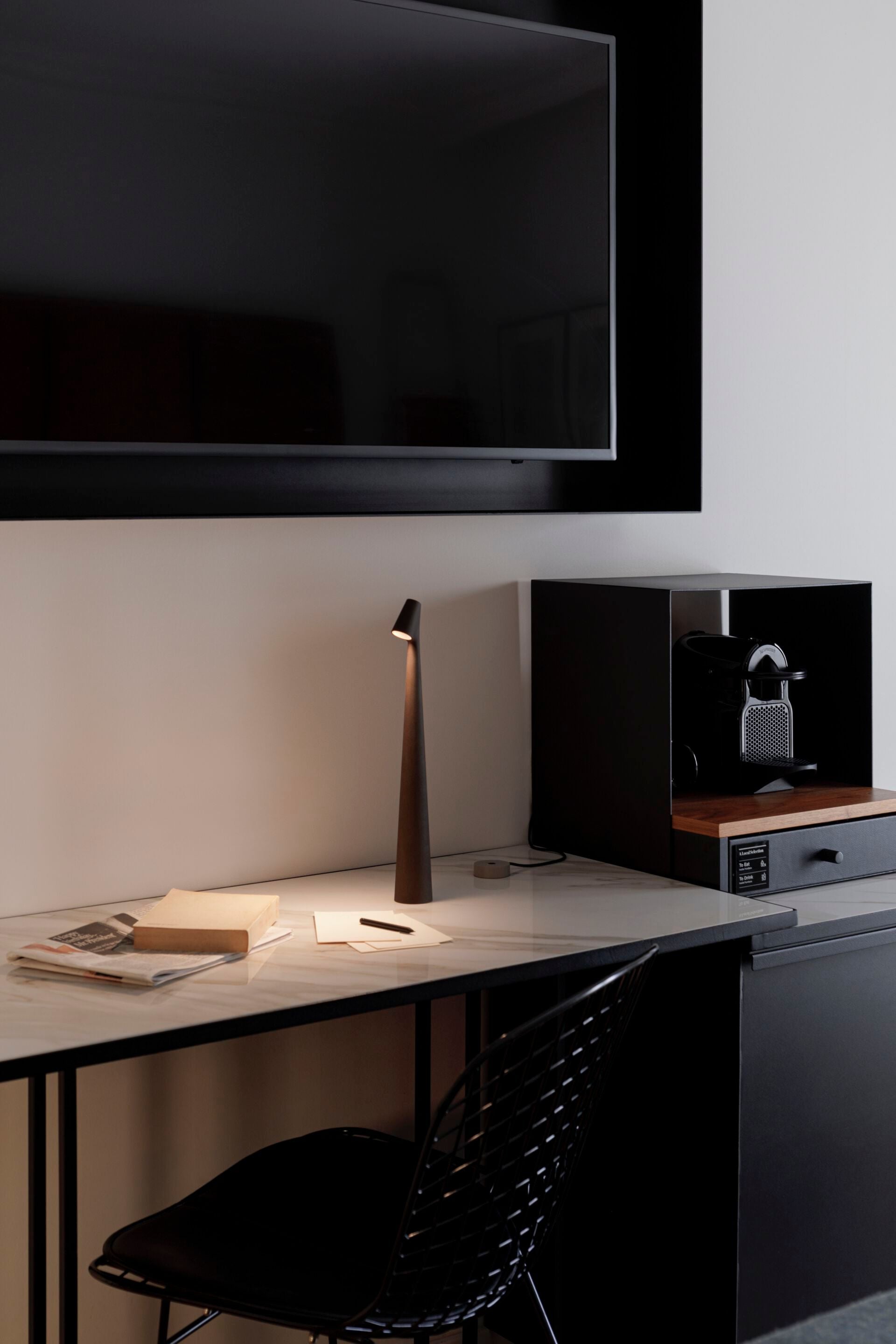 Orioic Acrylic Minimalist Table Lamp - Letslighting