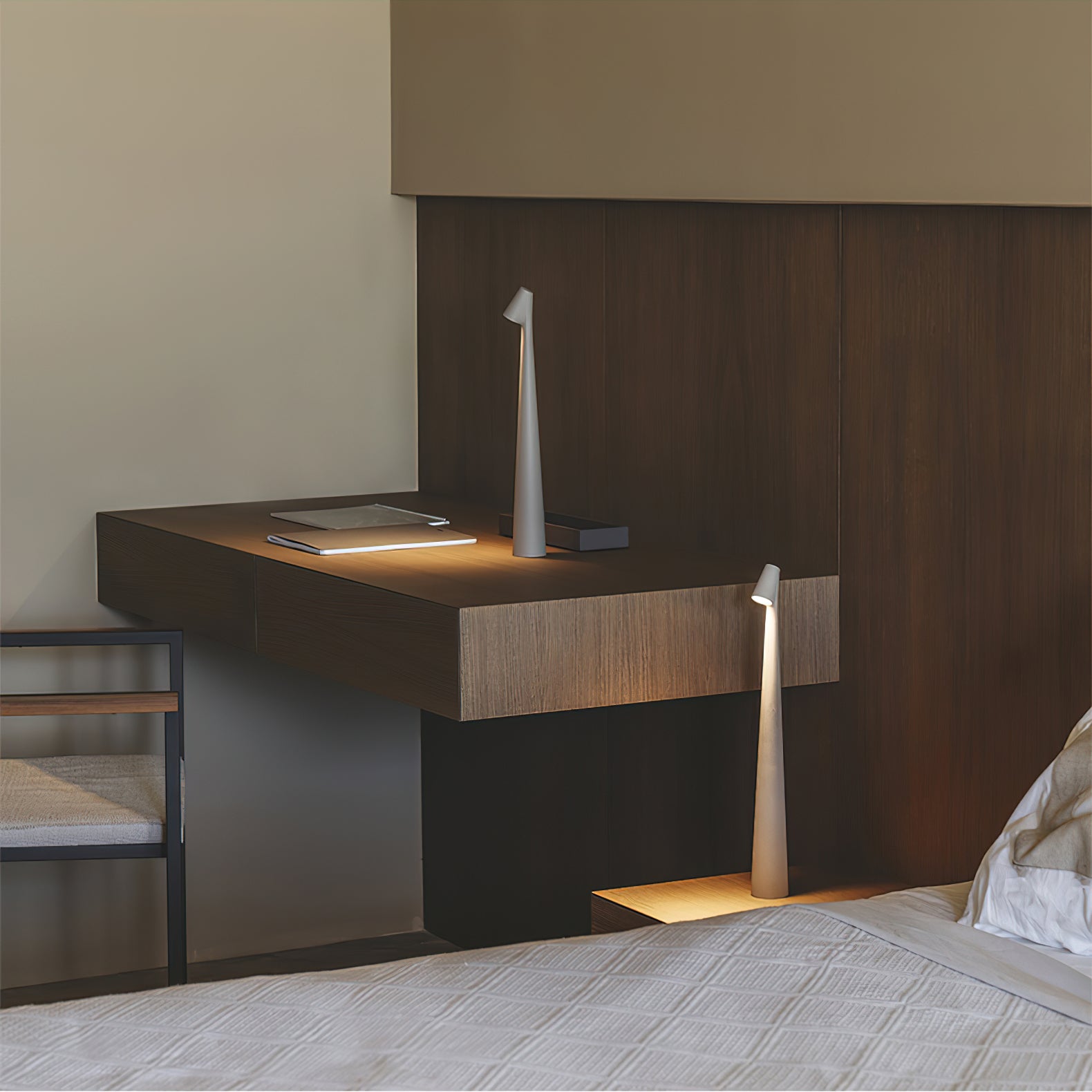 Orioic Acrylic Minimalist Table Lamp - Letslighting