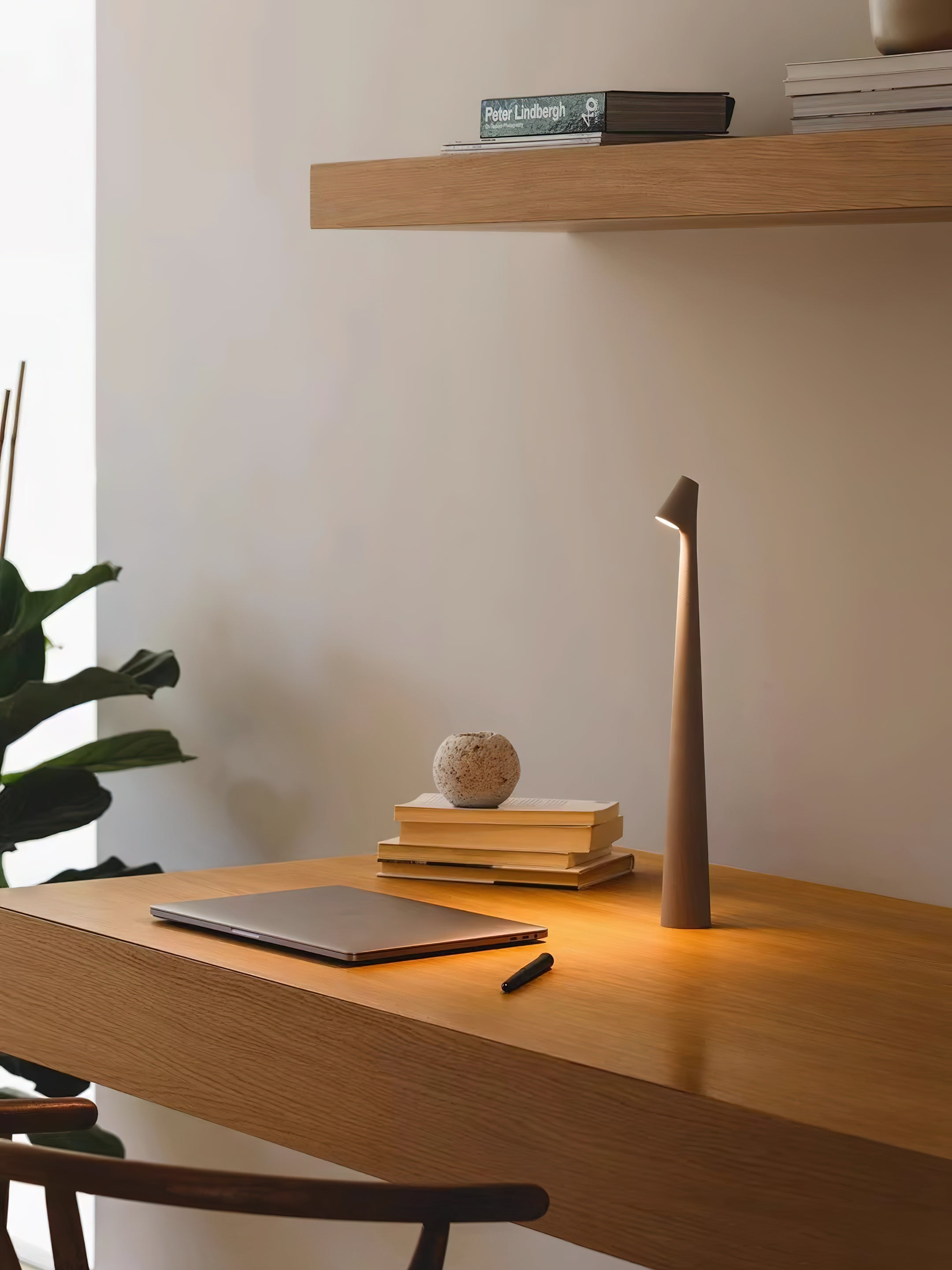 Orioic Acrylic Minimalist Table Lamp - Letslighting