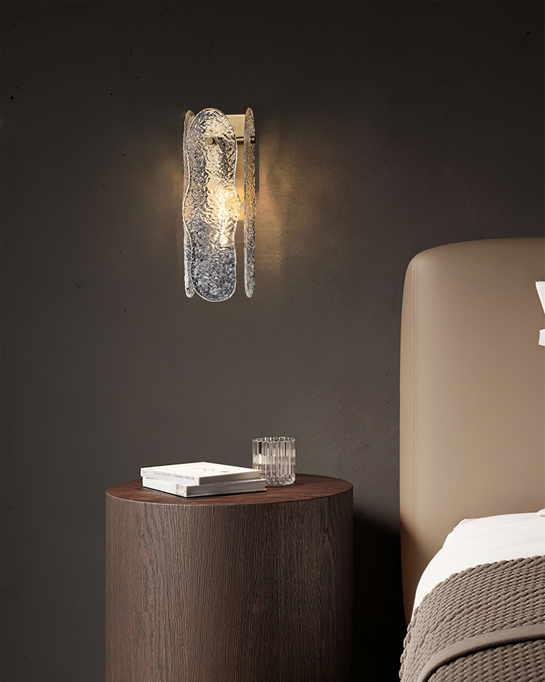 Aitian Wall Lamp Glass Shade With Brass Frame For Hallways - Letslighting