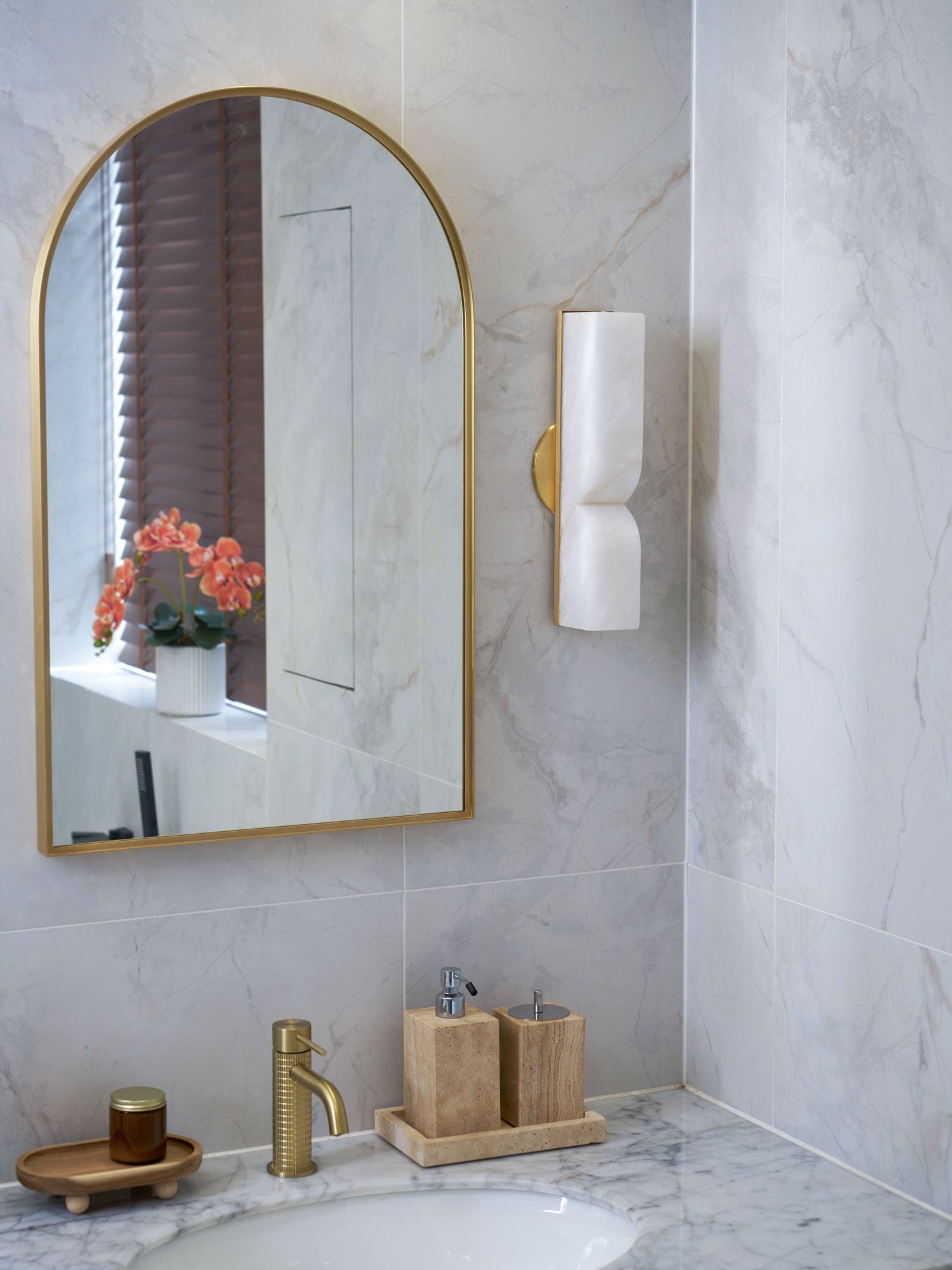 Lunaris Alabaster Rectangular Wall Lamp - Letslighting
