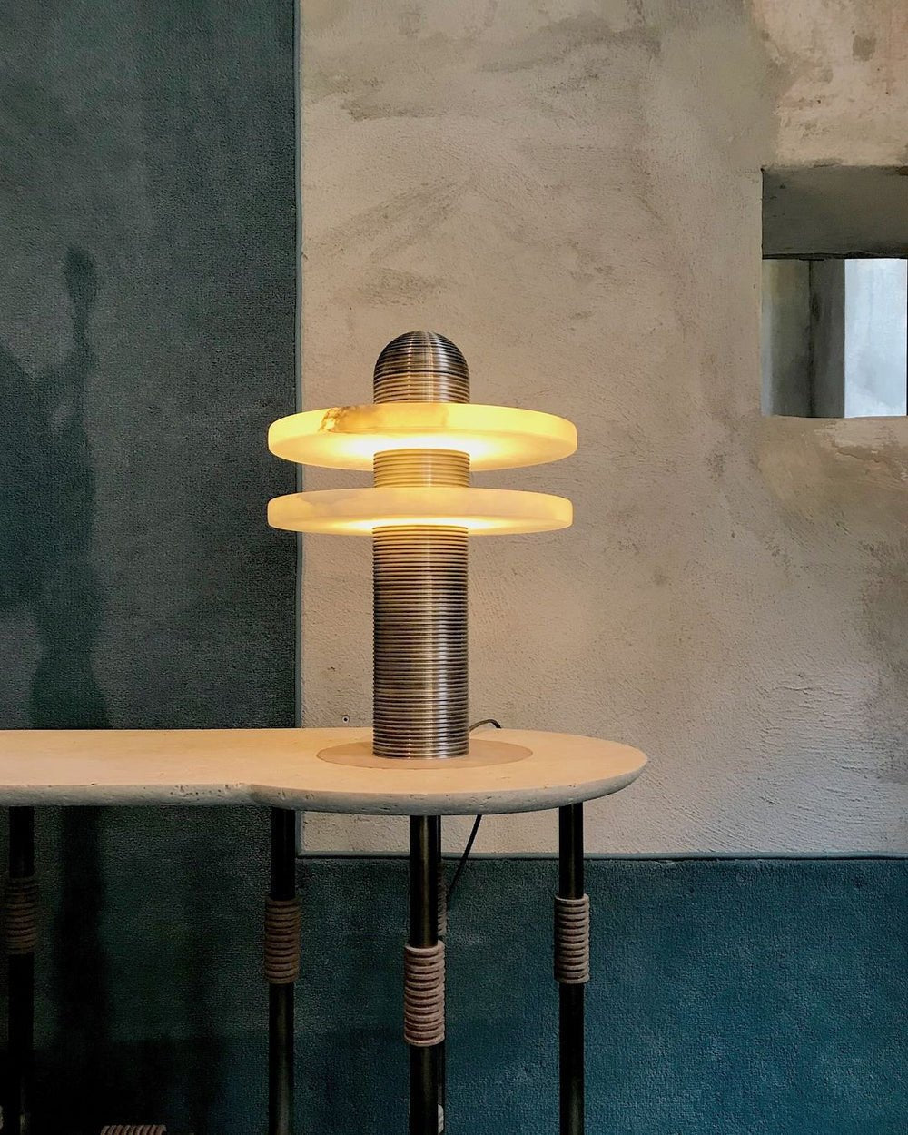 Nerio Modern Alabaster Table Lamp - Letslighting