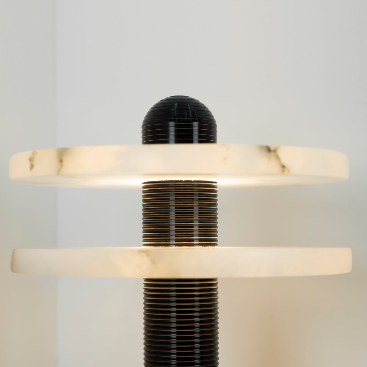Nerio Modern Alabaster Table Lamp - Letslighting