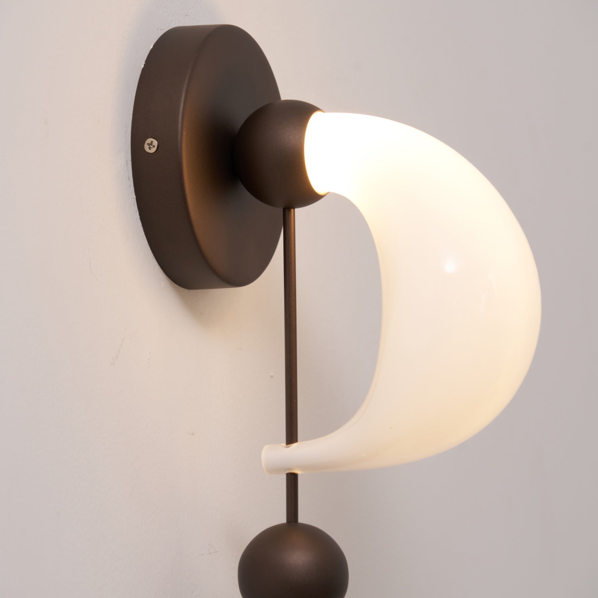 Viphaor Premium Elegance Art Glass Wall Light - Letslighting