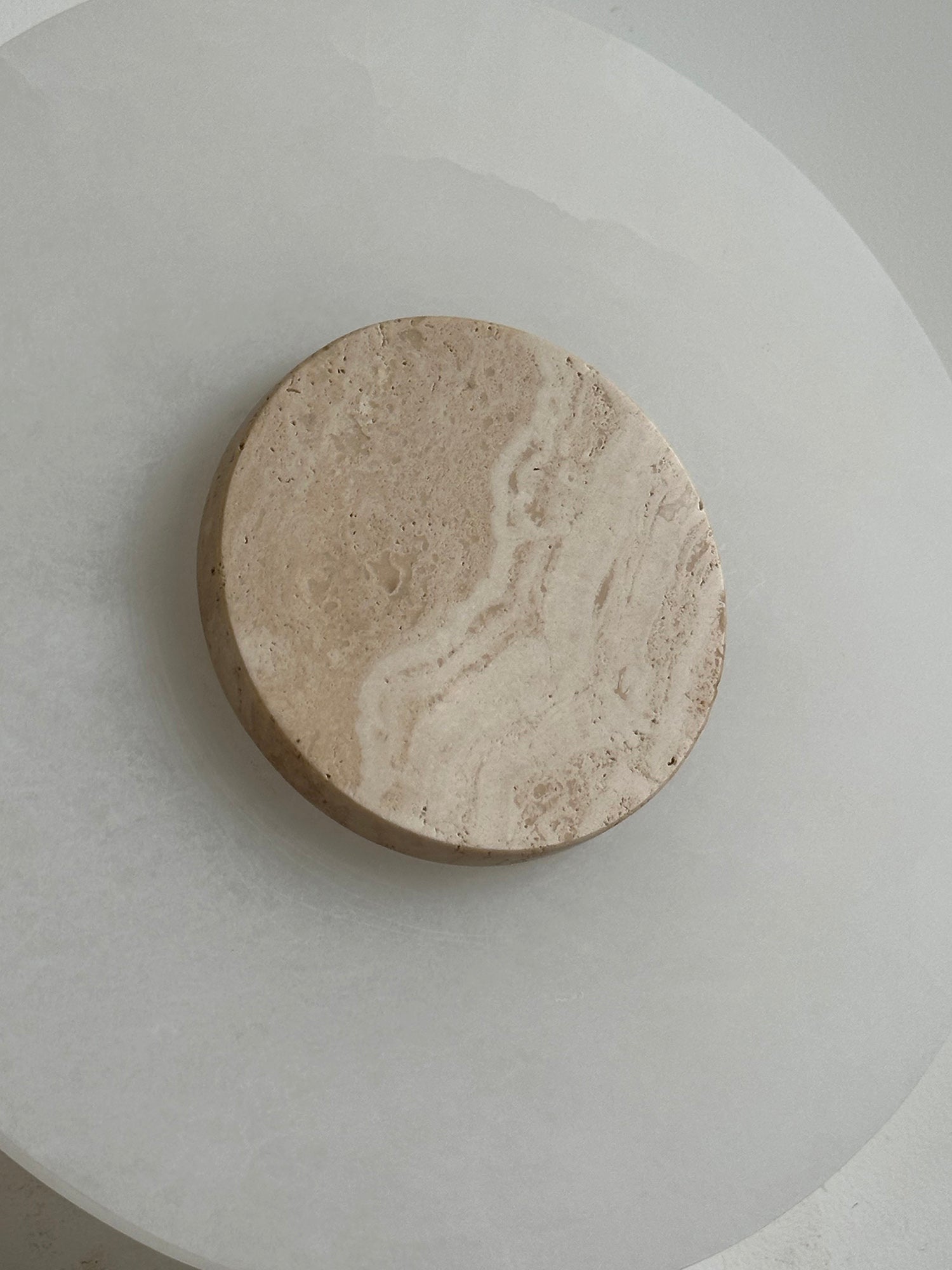 Rauduvyi Modern Minimalist Alabaster Wall Lamp - Letslighting