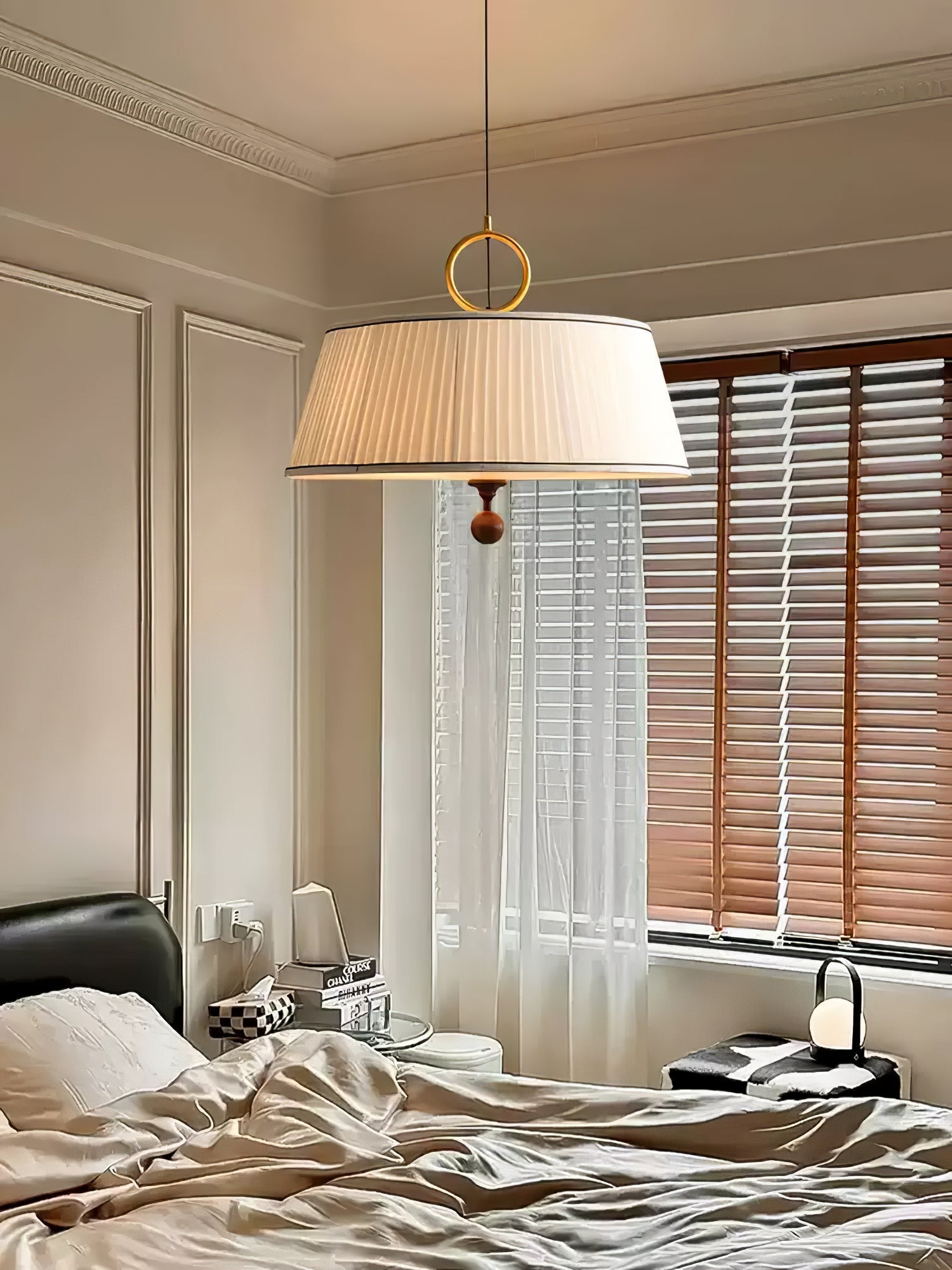 Zavaran Traditional Natural Wood Fabric Pendant Lamp - Letslighting
