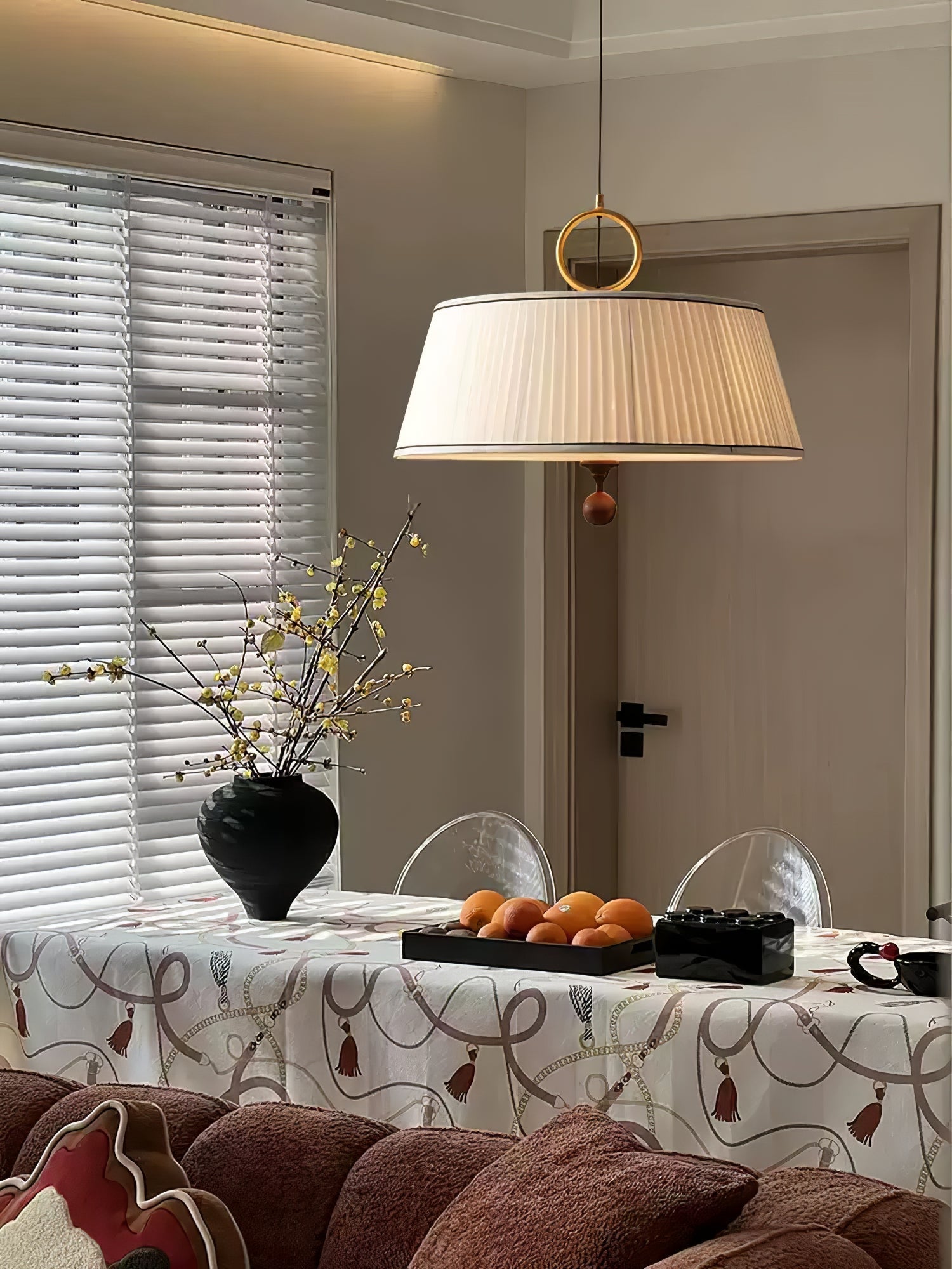 Zavaran Traditional Natural Wood Fabric Pendant Lamp - Letslighting