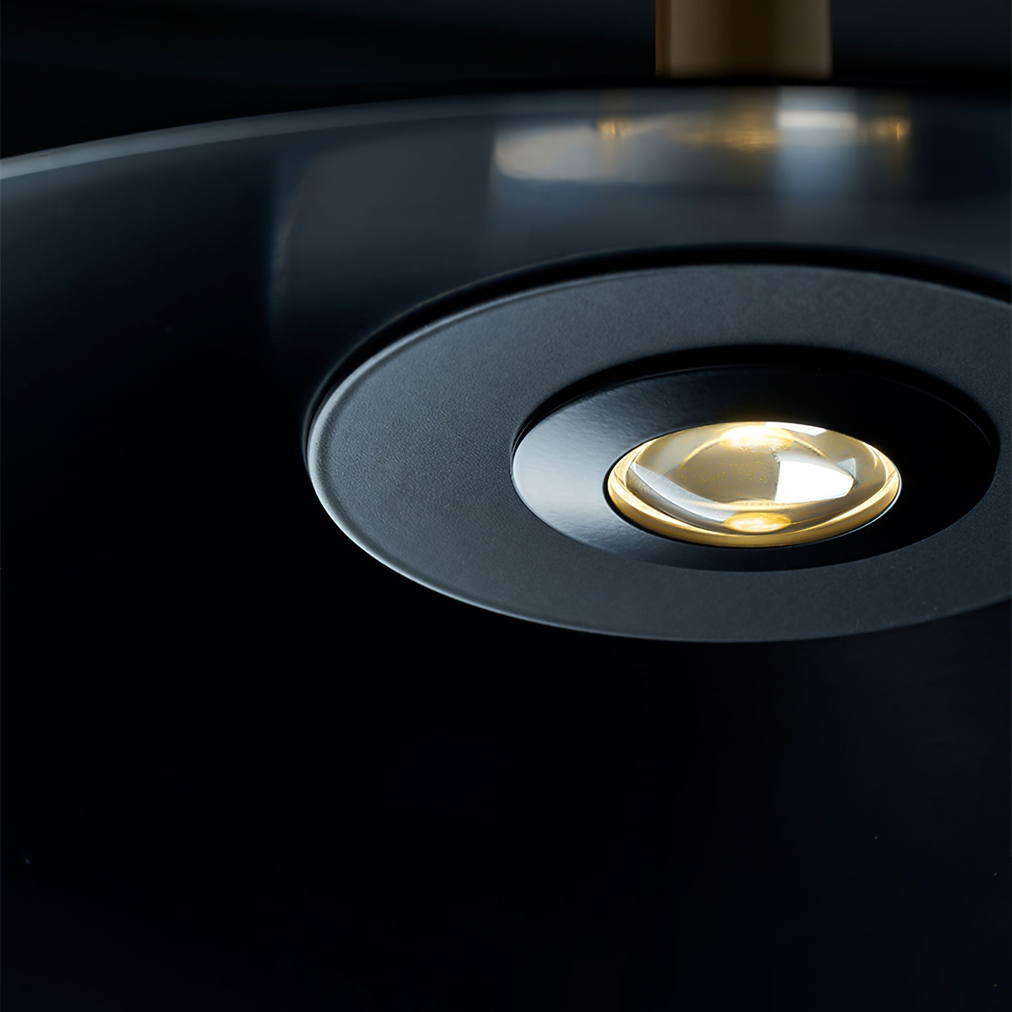 Vezoror Conical Pendant Light - Letslighting