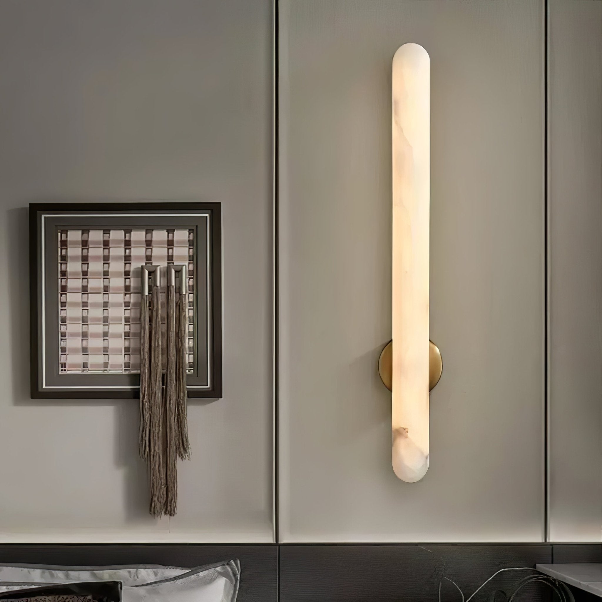 Alunari Modern Metal & Alabaster Wall Light