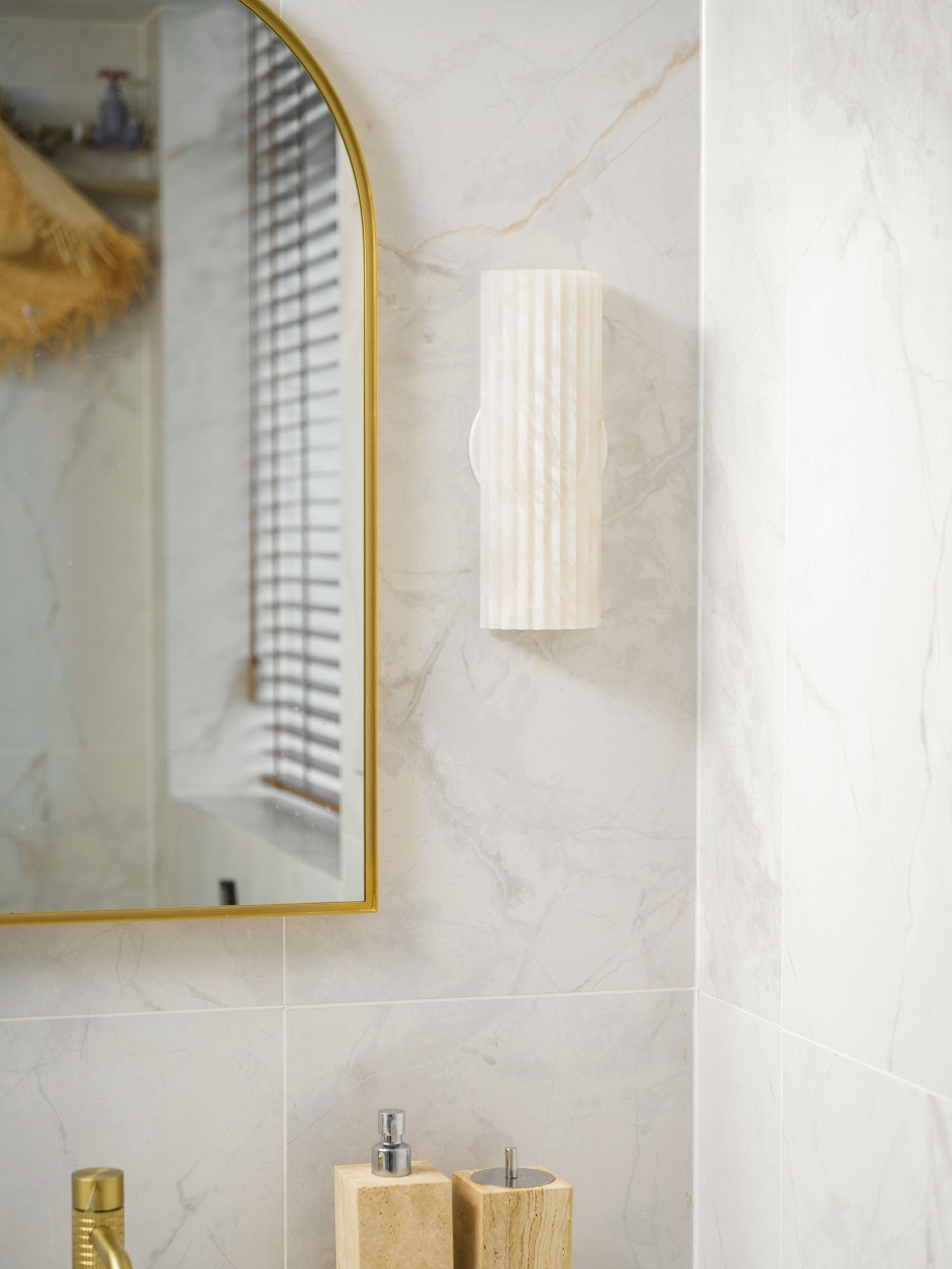 Orcarion Alabaster Wall Lamp - Letslighting