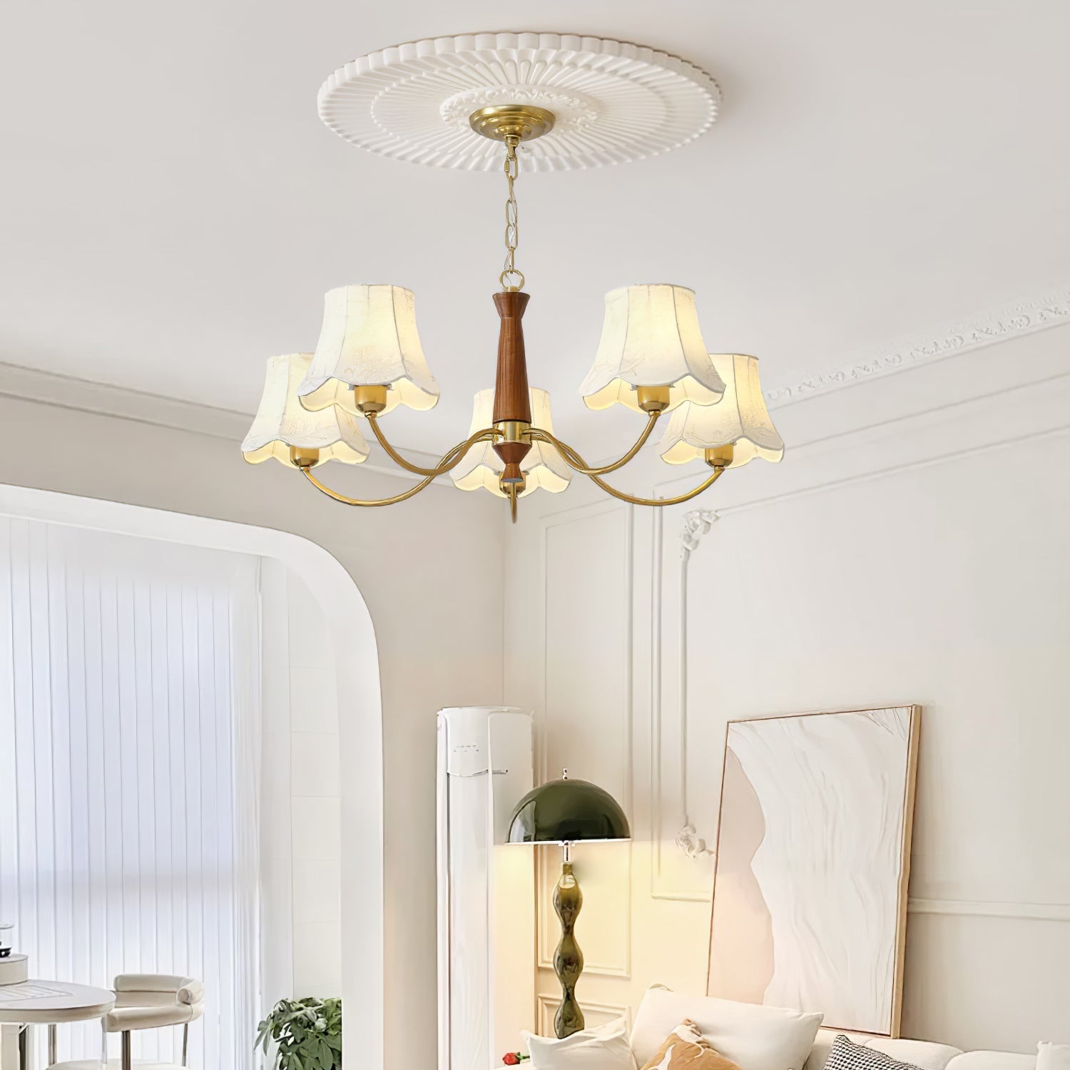 Lustra Chandelier Brass Fabric Curved Arms - Letslighting